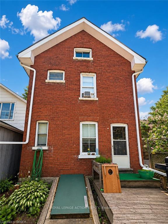 Photo 27 of 49 Palmerston Avenue, Brantford, North Ward — HOMEH