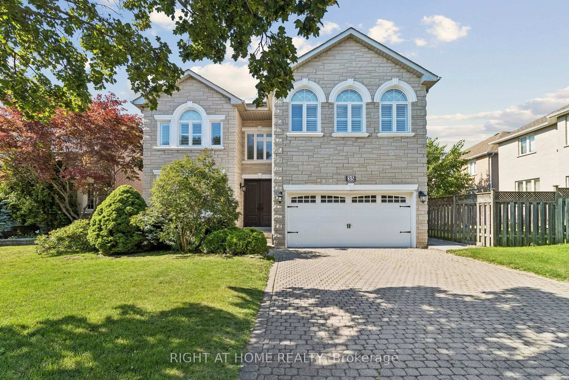Photo of 35 Palace Court
