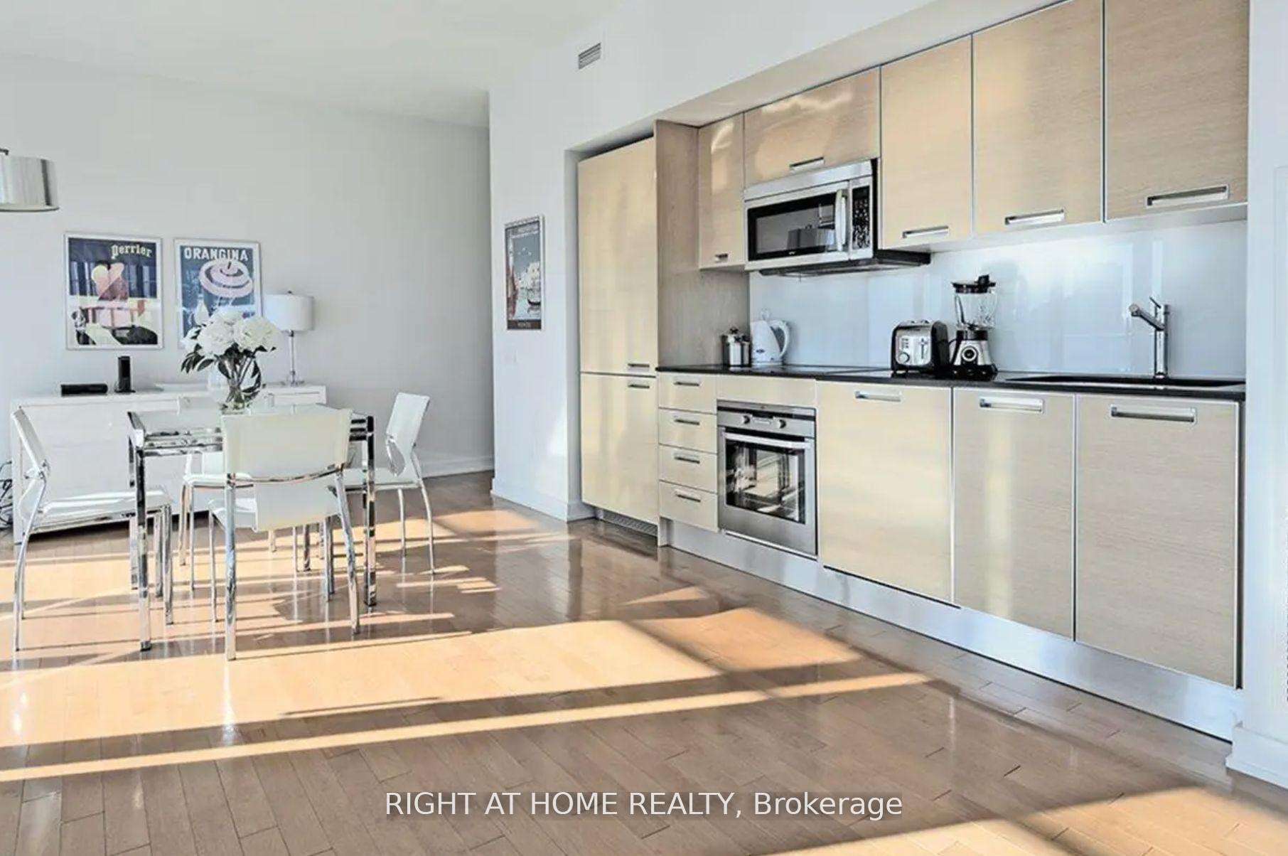 Photo 5 of Unit 2403, 33 Charles Street E, Toronto, Church-Yonge Corridor — HOMEH