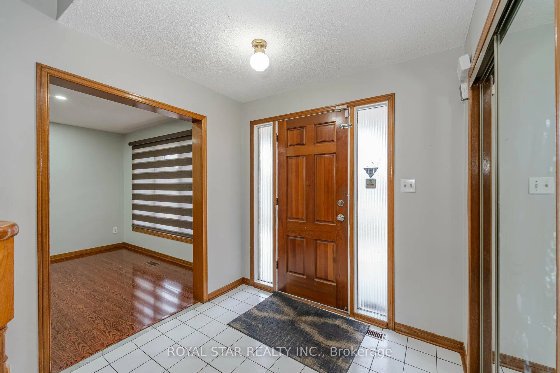 Photo 4 of 10 Hedgerow Avenue, Brampton, Fletcher's Creek South — HOMEH