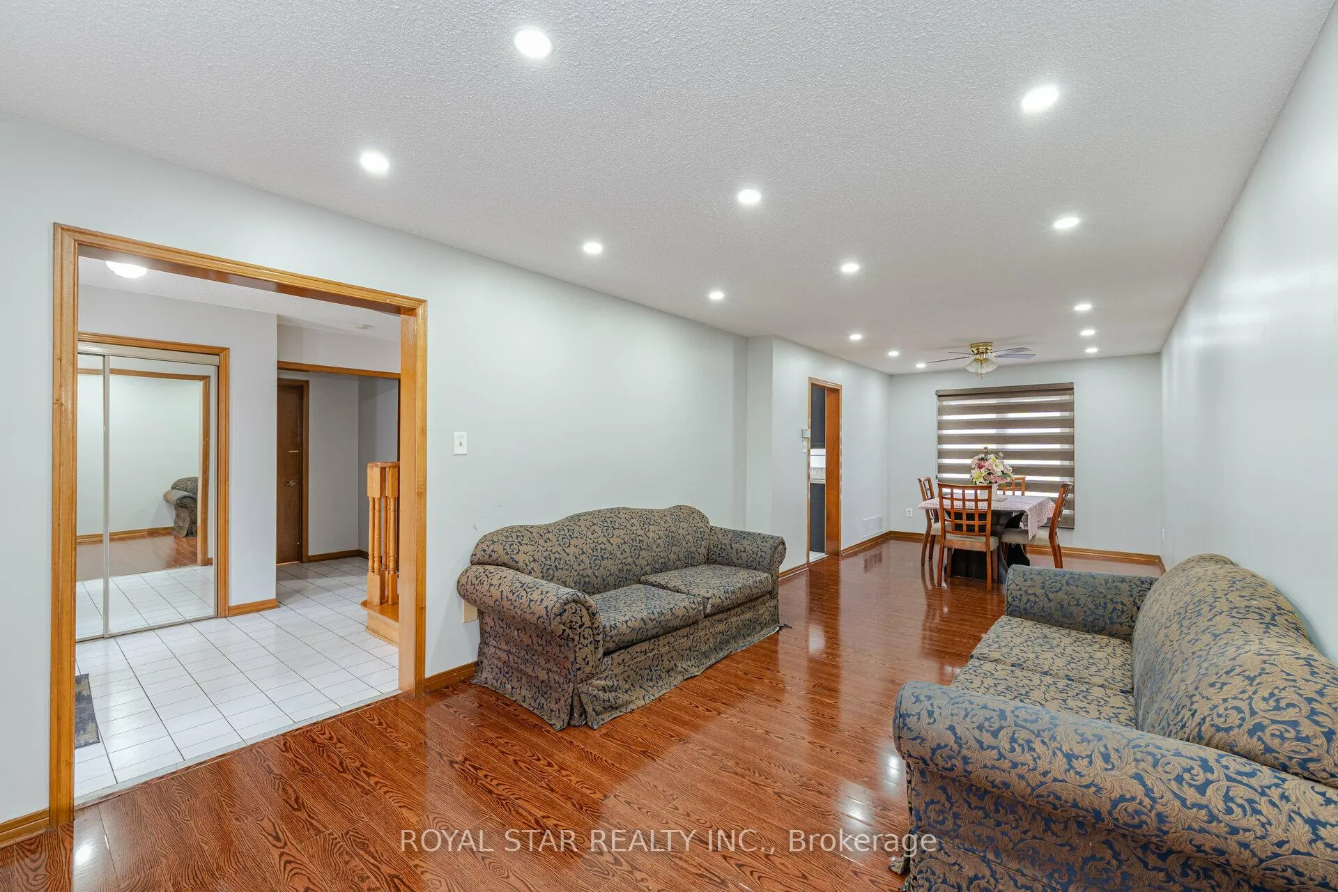 Photo 5 of 10 Hedgerow Avenue, Brampton, Fletcher's Creek South — HOMEH