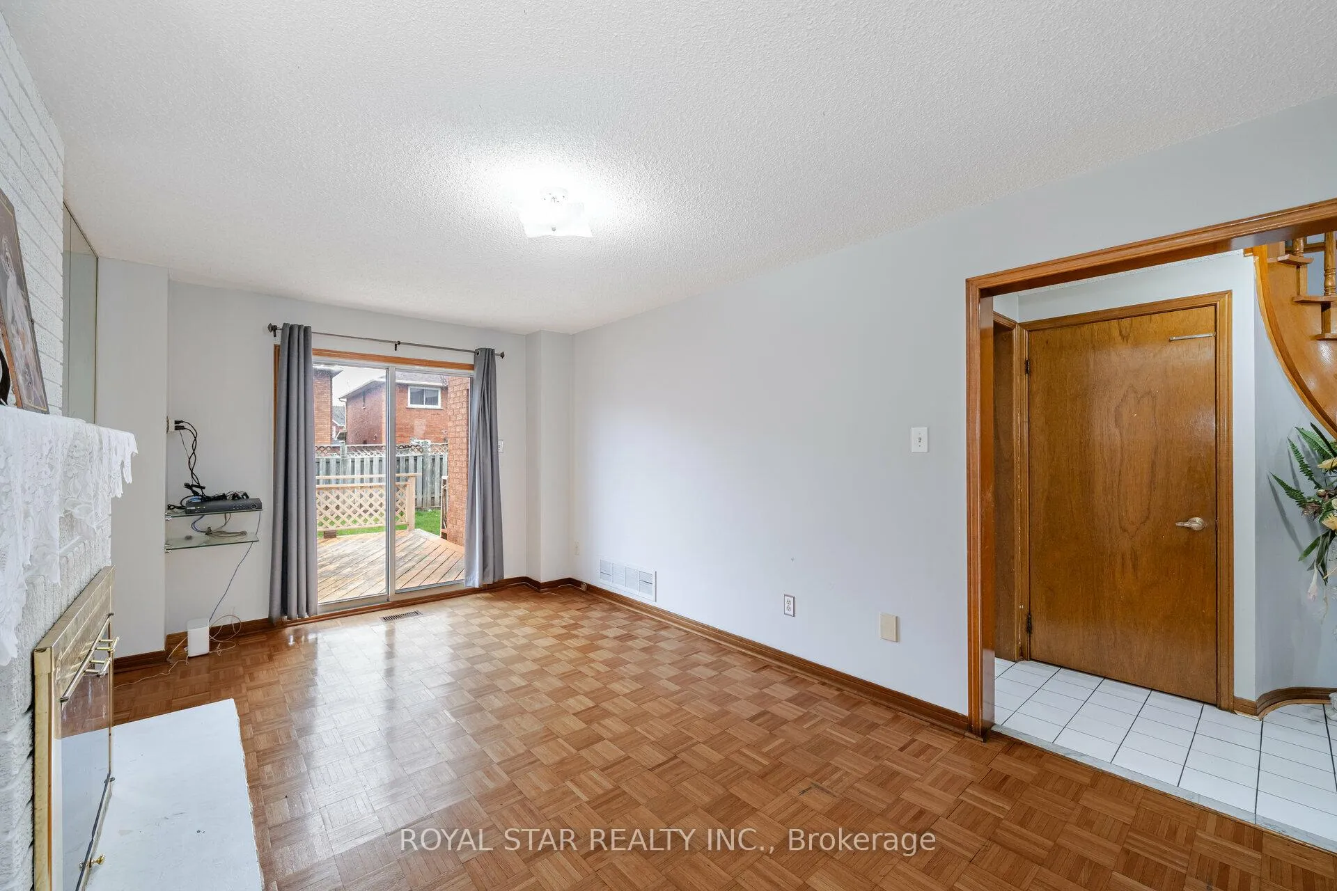 Photo 10 of 10 Hedgerow Avenue, Brampton, Fletcher's Creek South — HOMEH