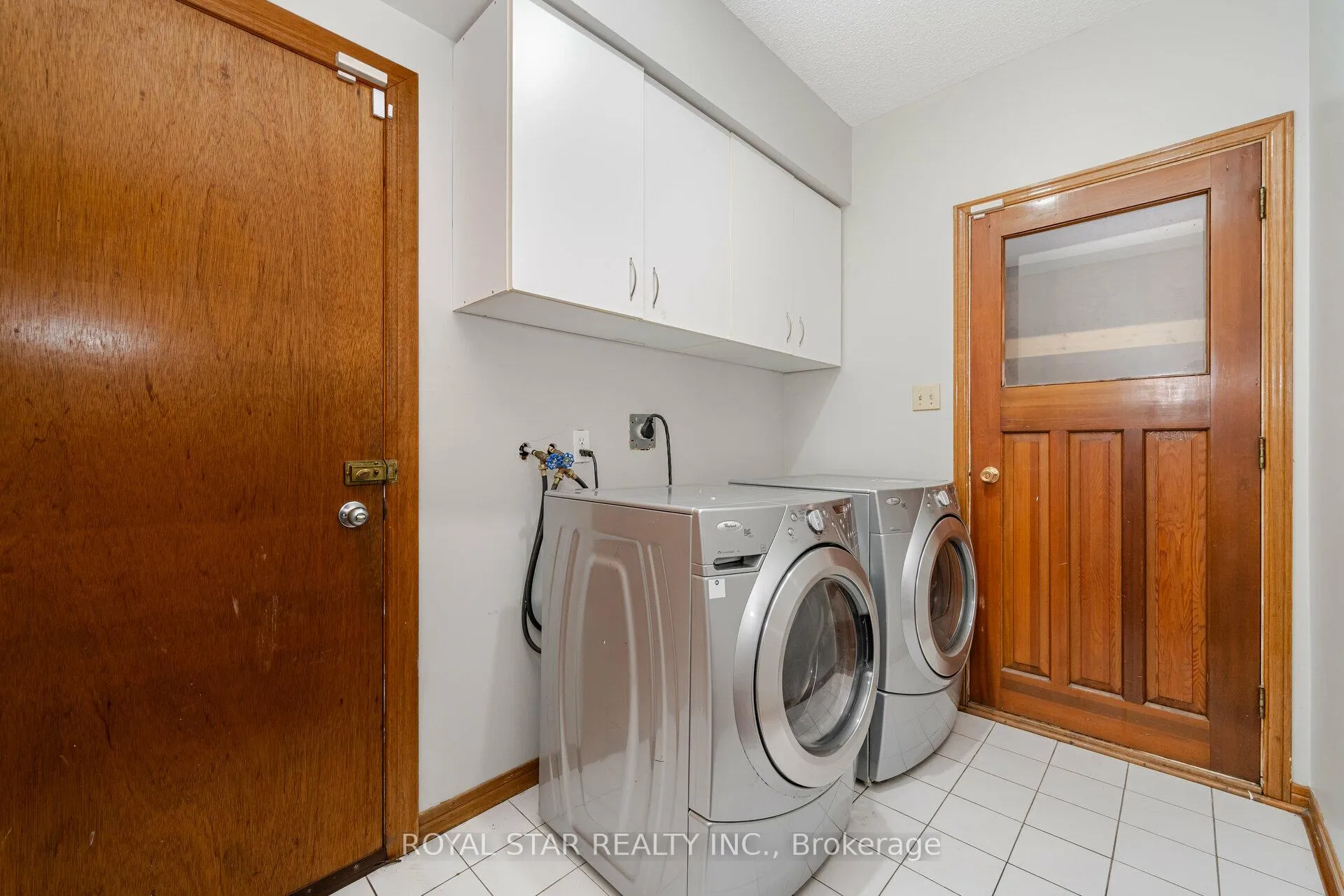 Photo 14 of 10 Hedgerow Avenue, Brampton, Fletcher's Creek South — HOMEH