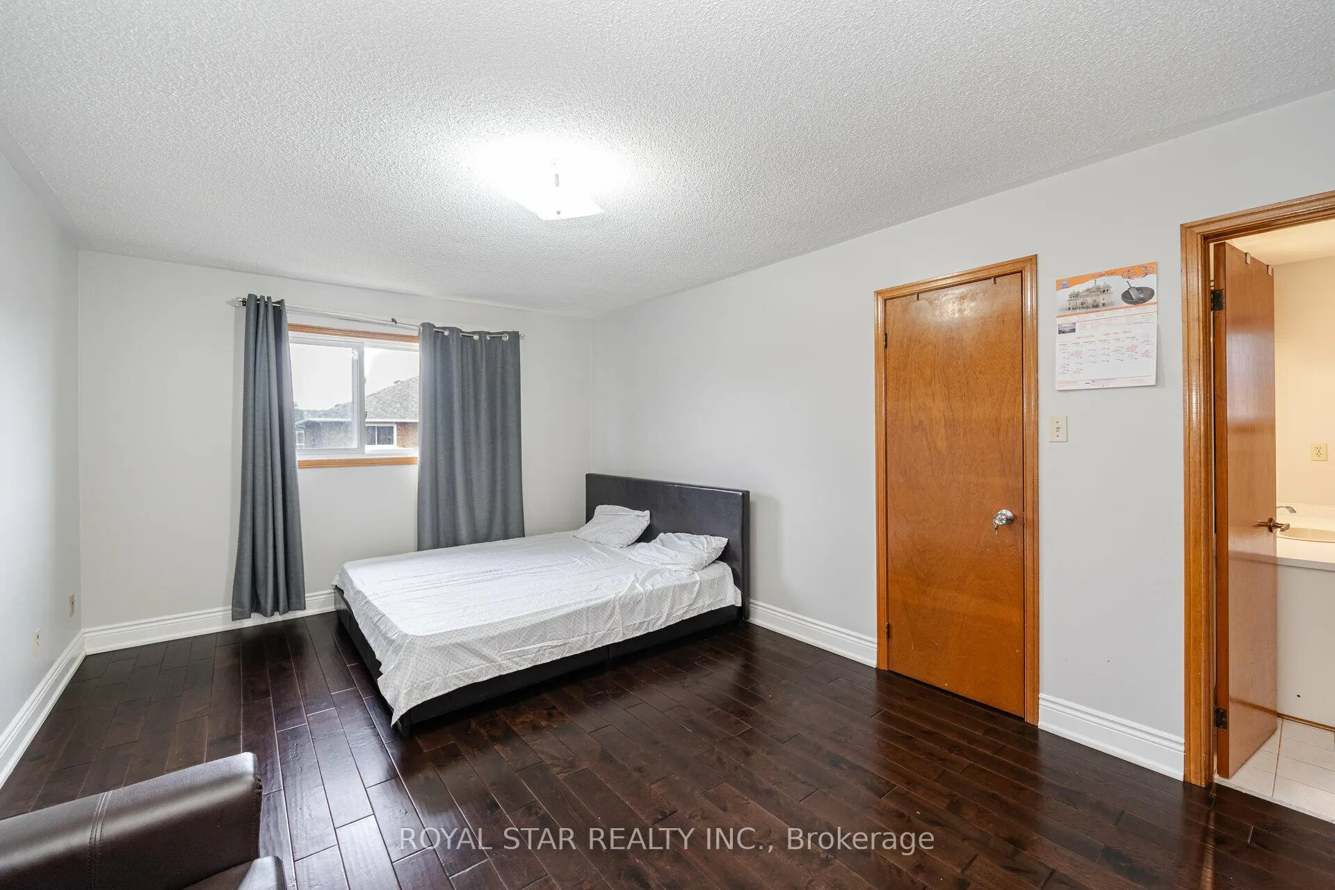 Photo 17 of 10 Hedgerow Avenue, Brampton, Fletcher's Creek South — HOMEH