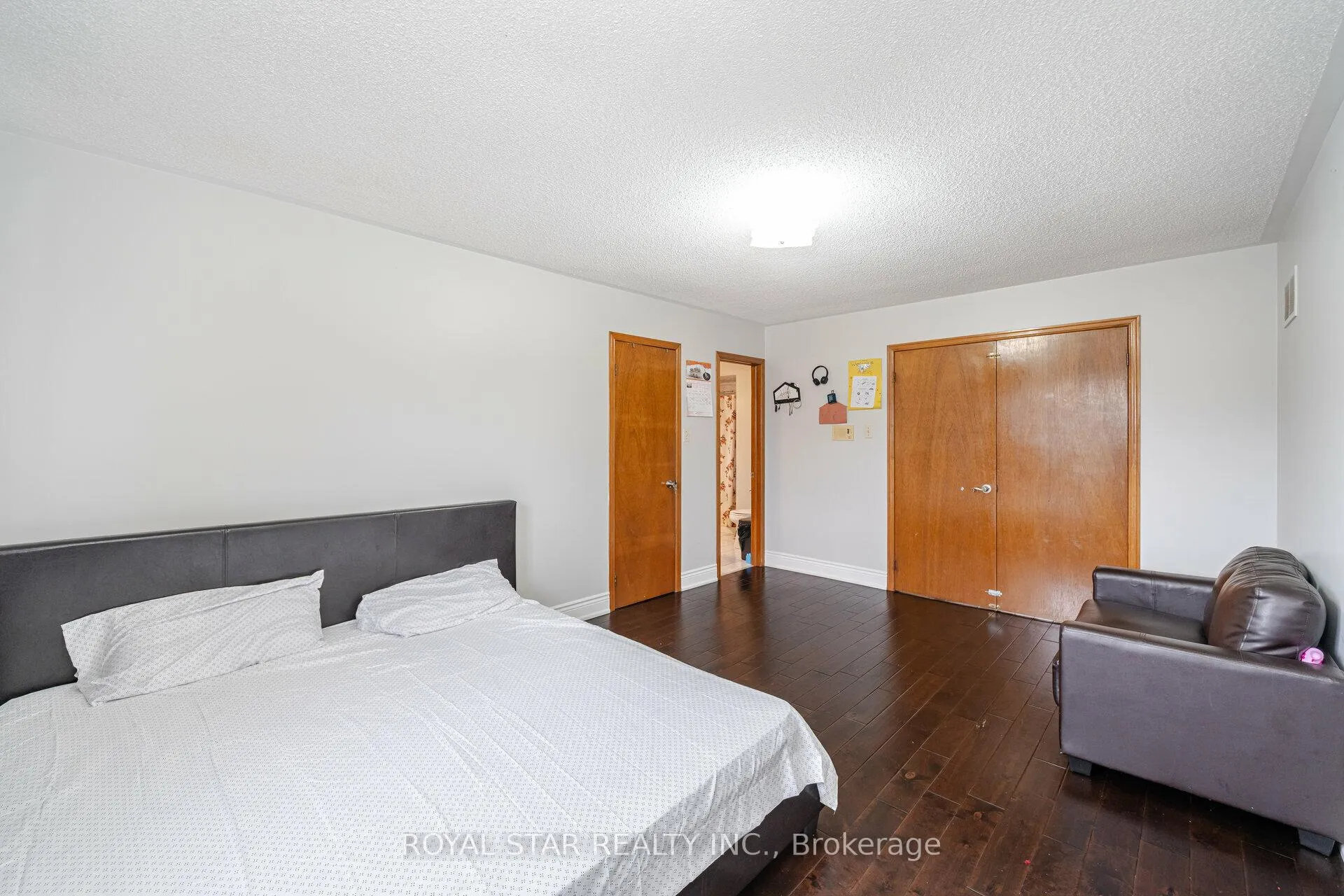 Photo 18 of 10 Hedgerow Avenue, Brampton, Fletcher's Creek South — HOMEH