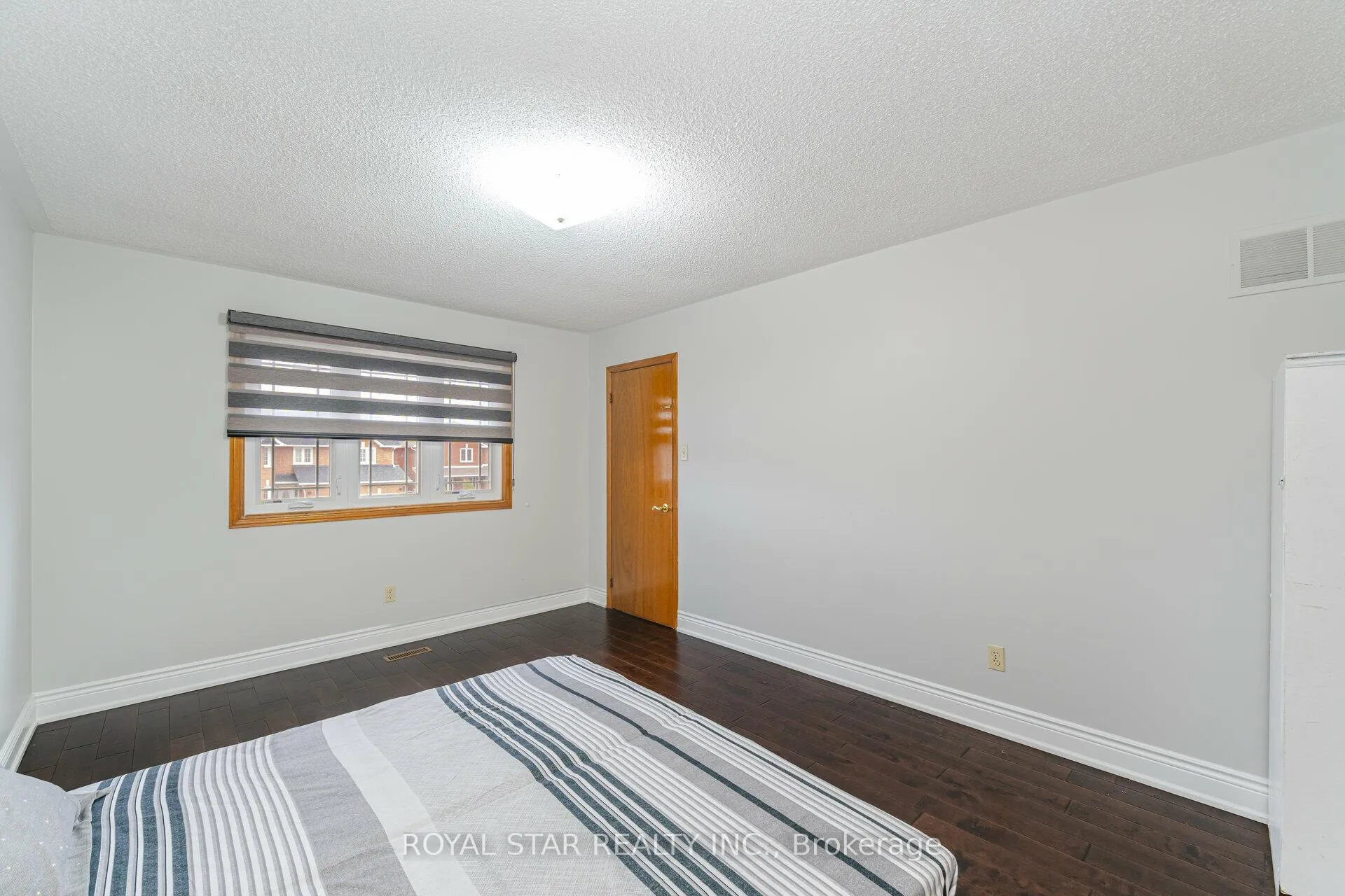 Photo 22 of 10 Hedgerow Avenue, Brampton, Fletcher's Creek South — HOMEH