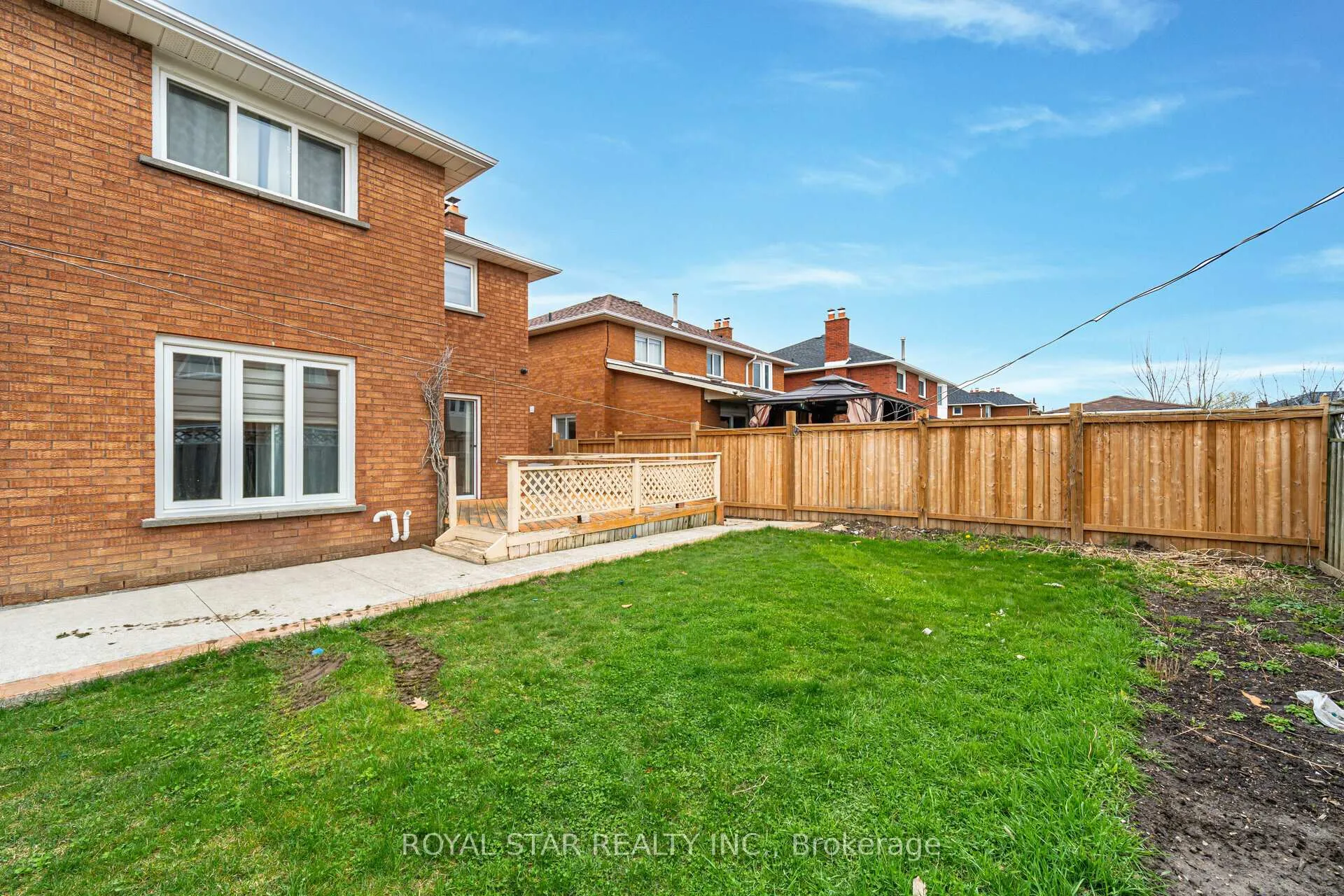 Photo 39 of 10 Hedgerow Avenue, Brampton, Fletcher's Creek South — HOMEH