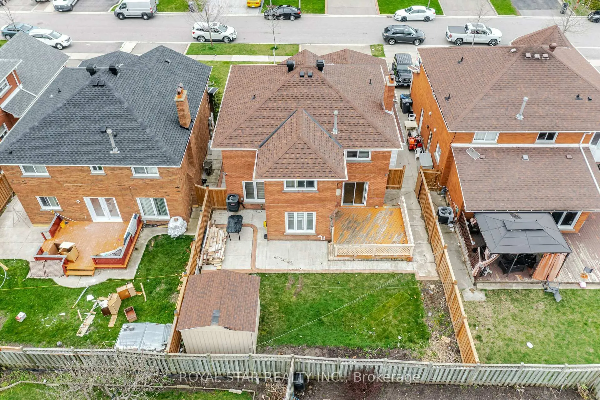 Photo 40 of 10 Hedgerow Avenue, Brampton, Fletcher's Creek South — HOMEH