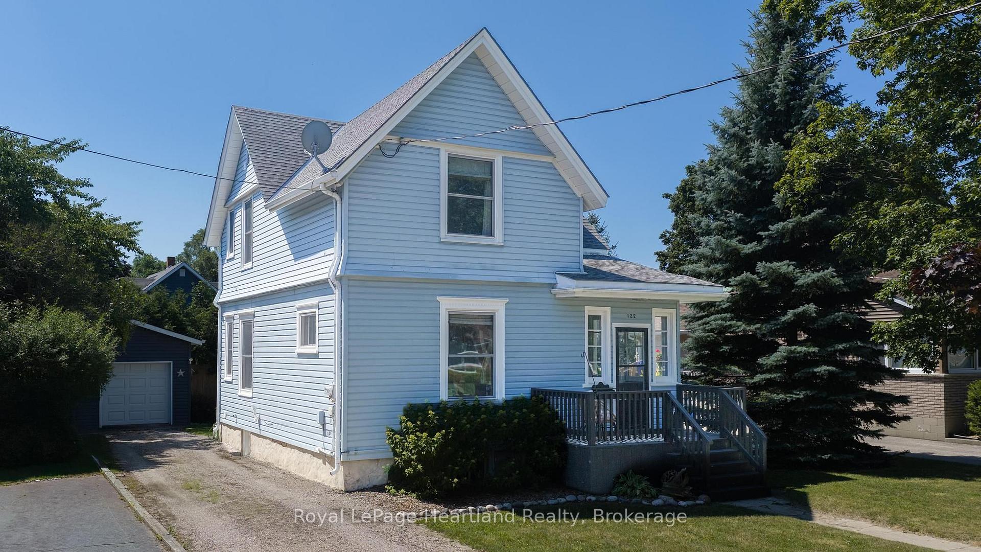 Photo 2 of 122 Nelson Street E, Goderich, Goderich (Town) — HOMEH