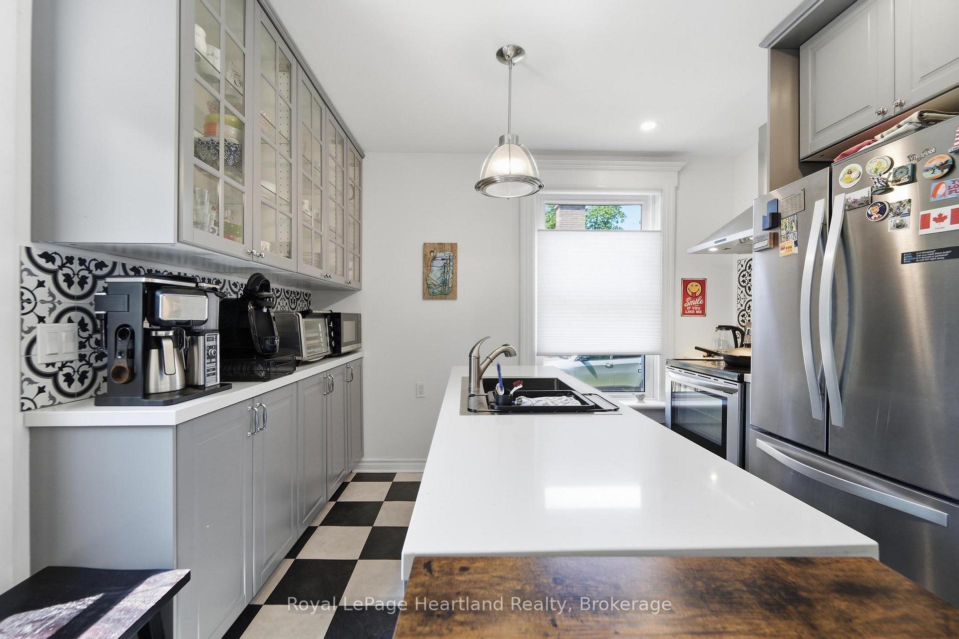 Photo 15 of 122 Nelson Street E, Goderich, Goderich (Town) — HOMEH
