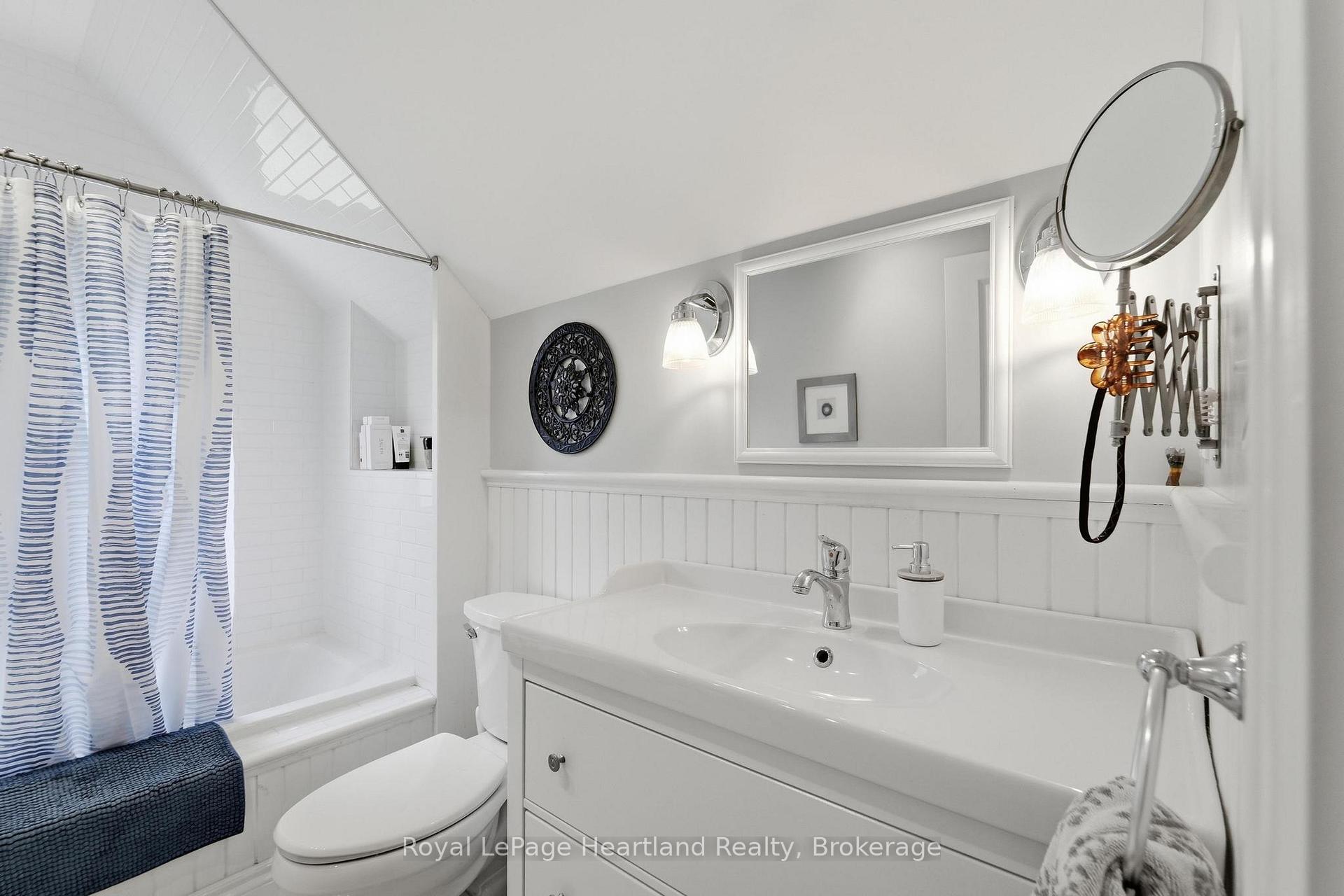 Photo 26 of 122 Nelson Street E, Goderich, Goderich (Town) — HOMEH
