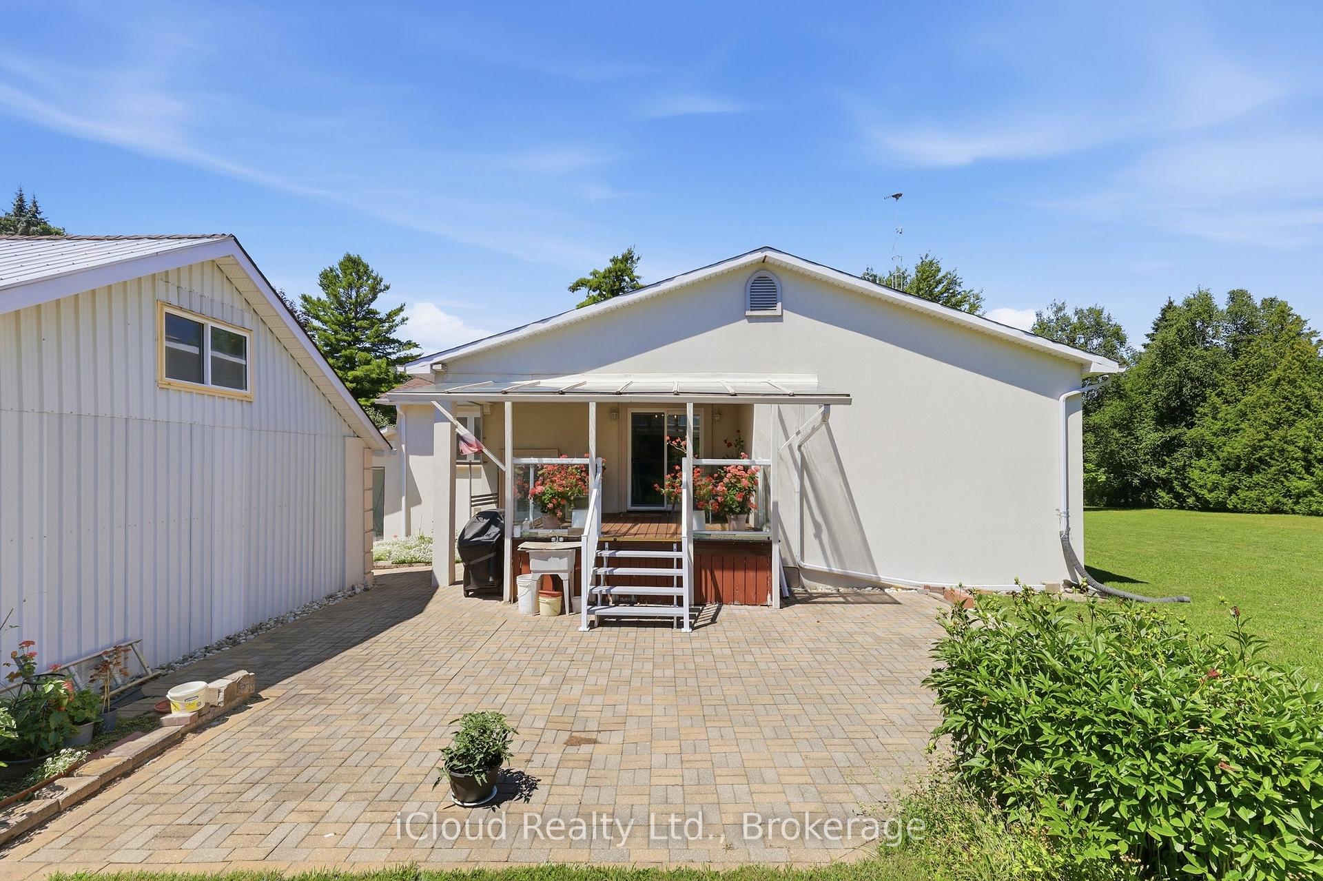 Photo 20 of 4014 Twenty Side Road, Milton, Rural Nassagaweya — HOMEH