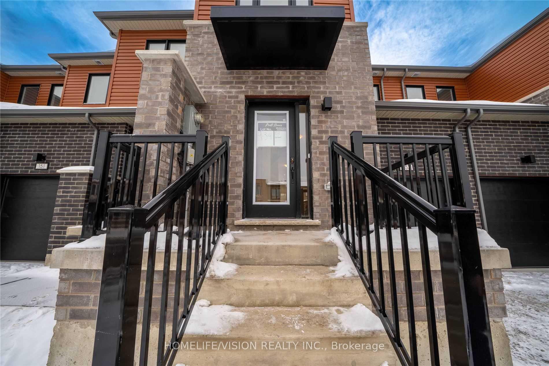 Photo 2 of 153 Gateland Drive, Barrie, Painswick South — HOMEH