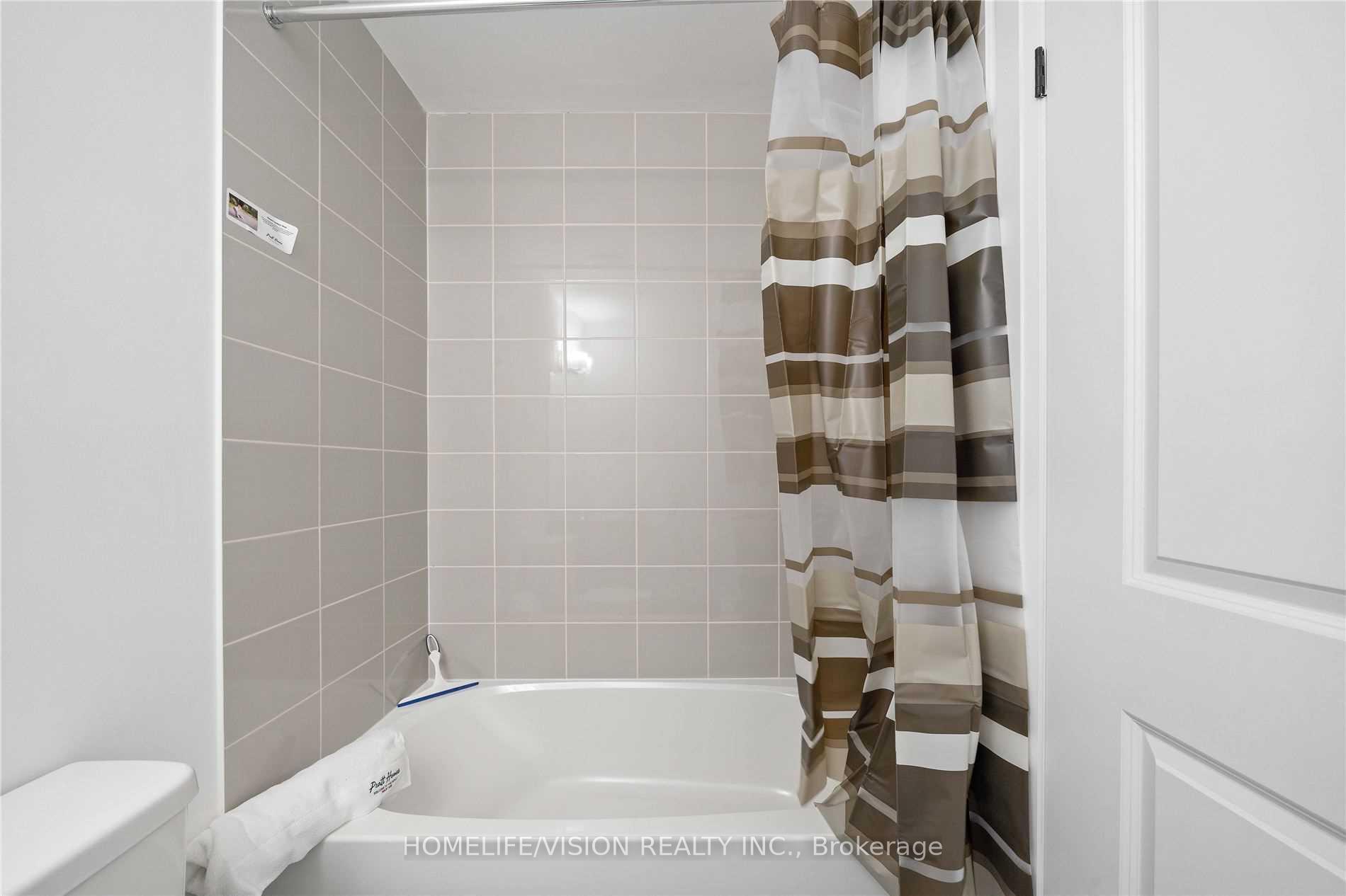 Photo 22 of 153 Gateland Drive, Barrie, Painswick South — HOMEH