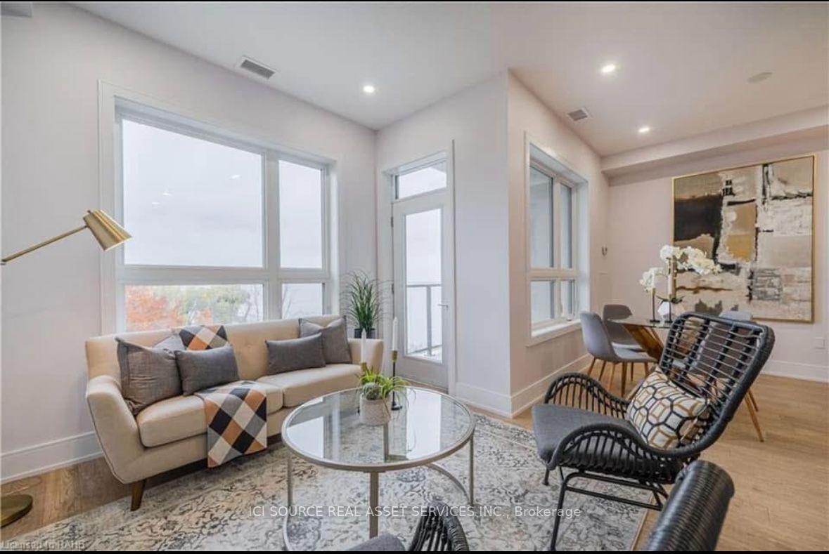 Photo 3 of Unit 623, 125 Shoreview Place, Hamilton, Lakeshore — HOMEH