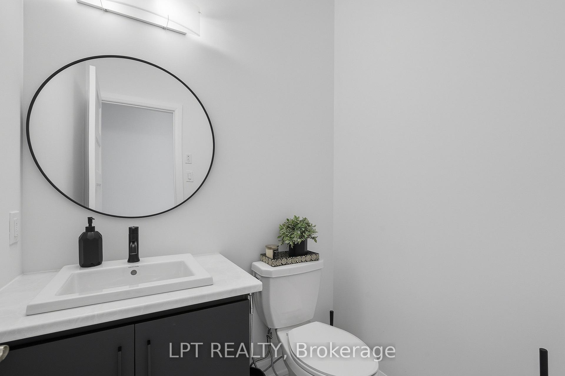 Photo 8 of 301 Moonlight Drive, Russell, Russell Twp — HOMEH