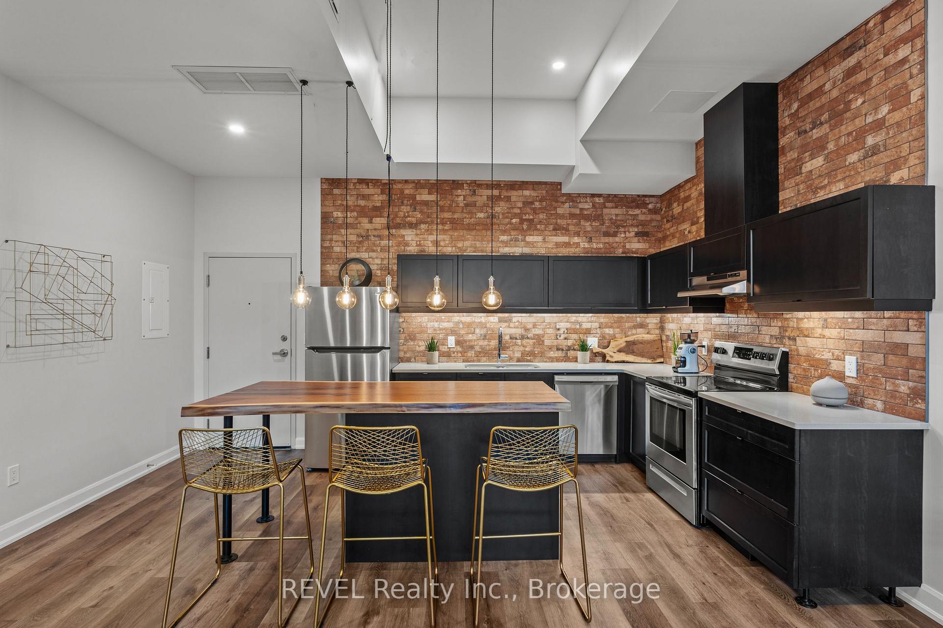 Photo 10 of Unit 3, 405 Merritt Street, St. Catharines, Oakdale — HOMEH
