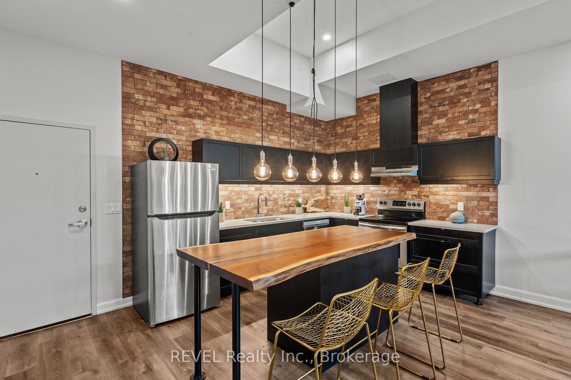 Photo 11 of Unit 3, 405 Merritt Street, St. Catharines, Oakdale — HOMEH