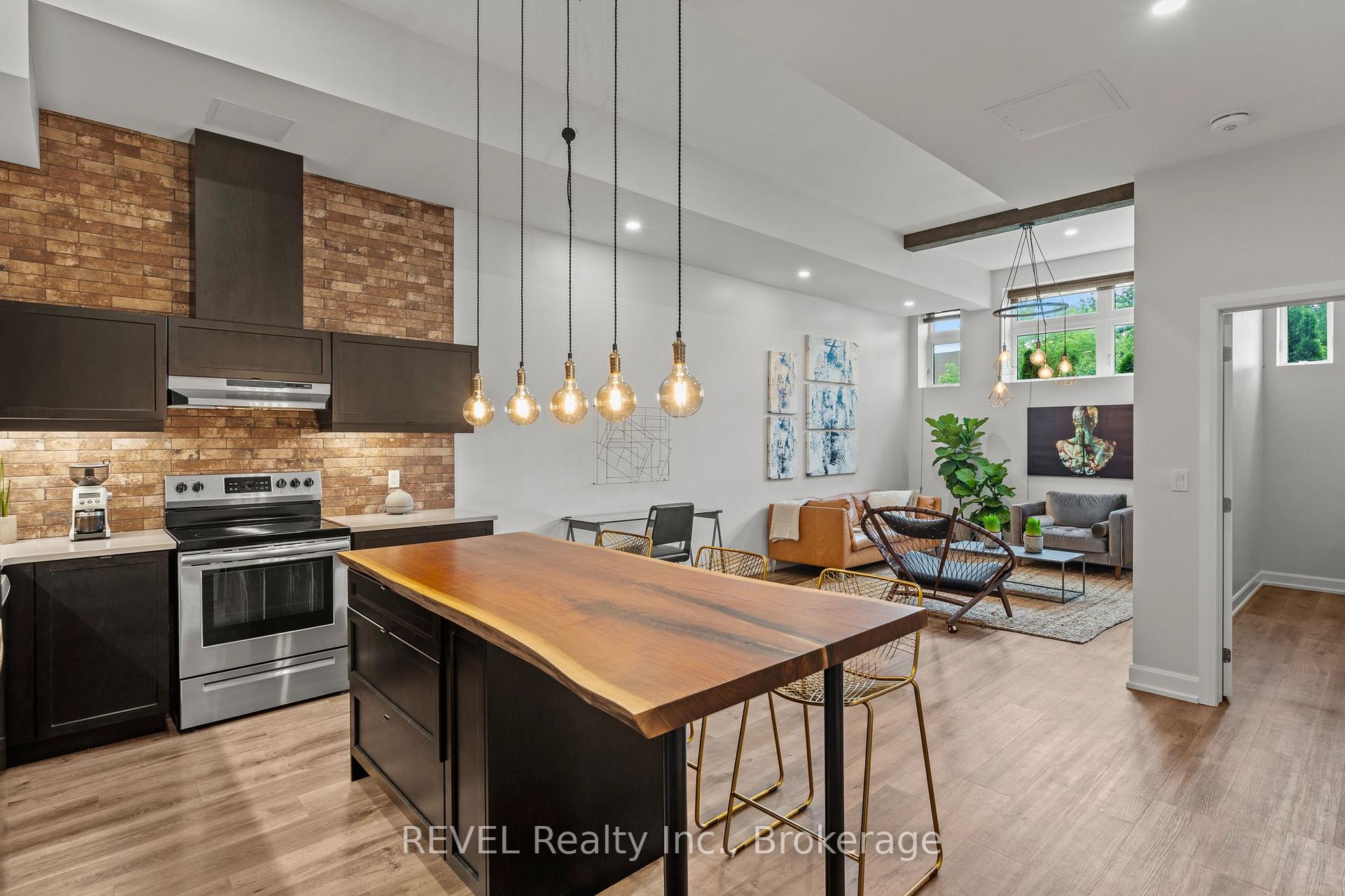 Photo 13 of Unit 3, 405 Merritt Street, St. Catharines, Oakdale — HOMEH