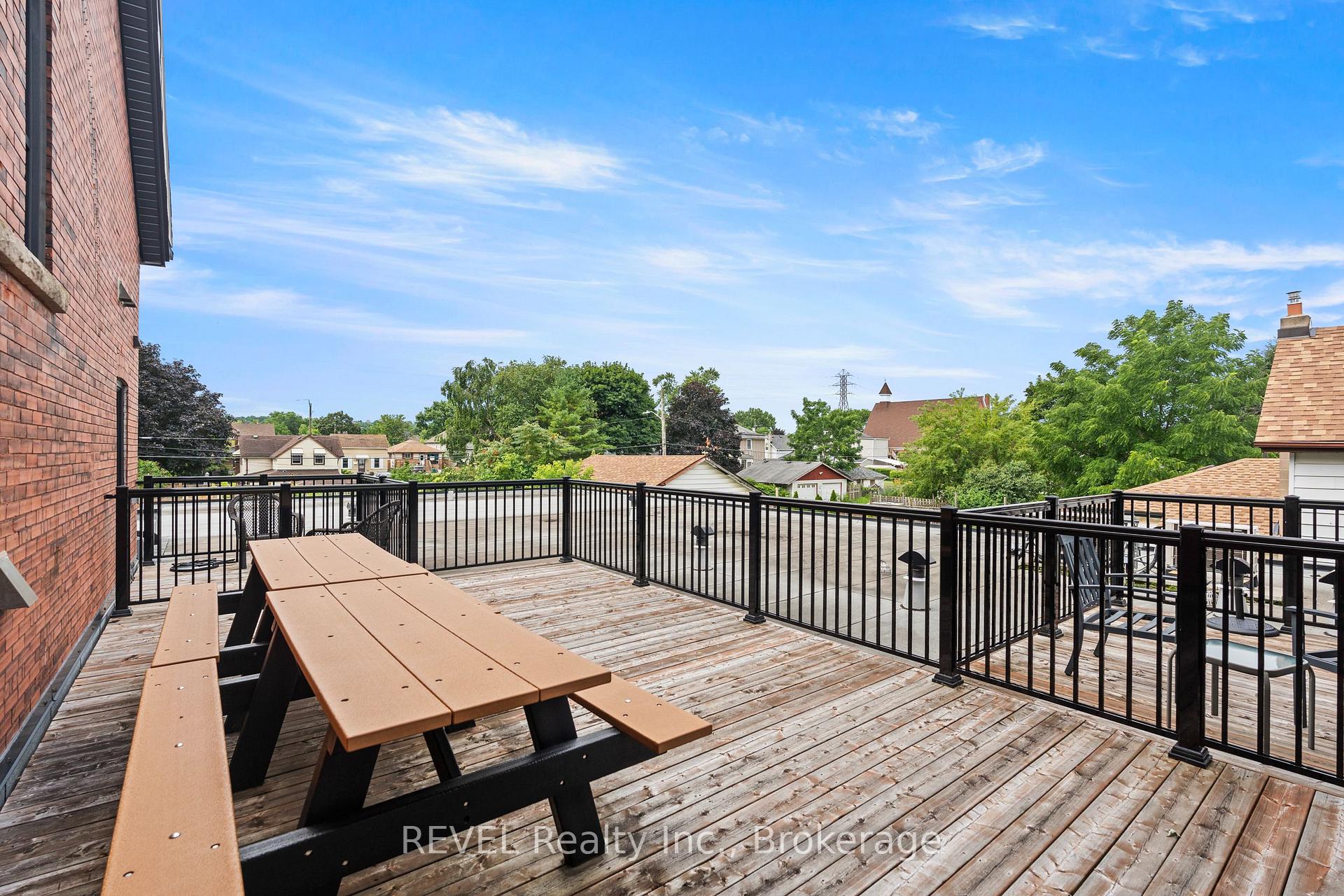 Photo 32 of Unit 3, 405 Merritt Street, St. Catharines, Oakdale — HOMEH