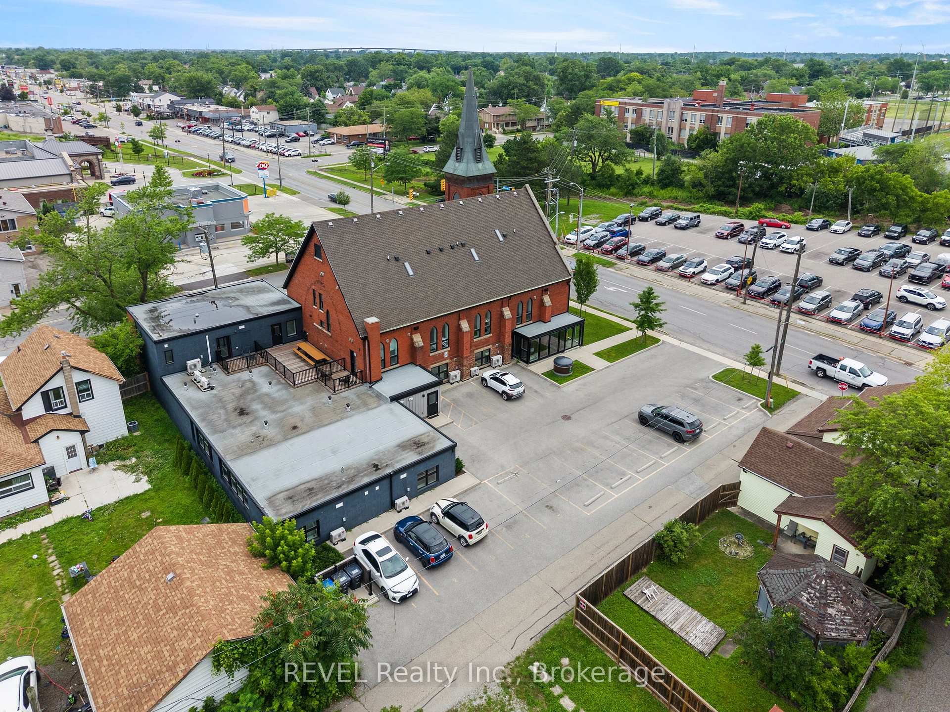 Photo 34 of Unit 3, 405 Merritt Street, St. Catharines, Oakdale — HOMEH