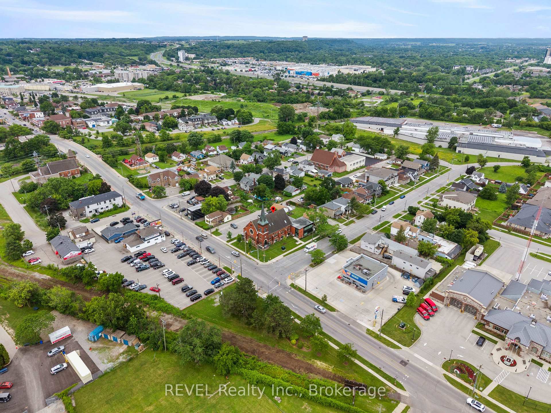 Photo 35 of Unit 3, 405 Merritt Street, St. Catharines, Oakdale — HOMEH