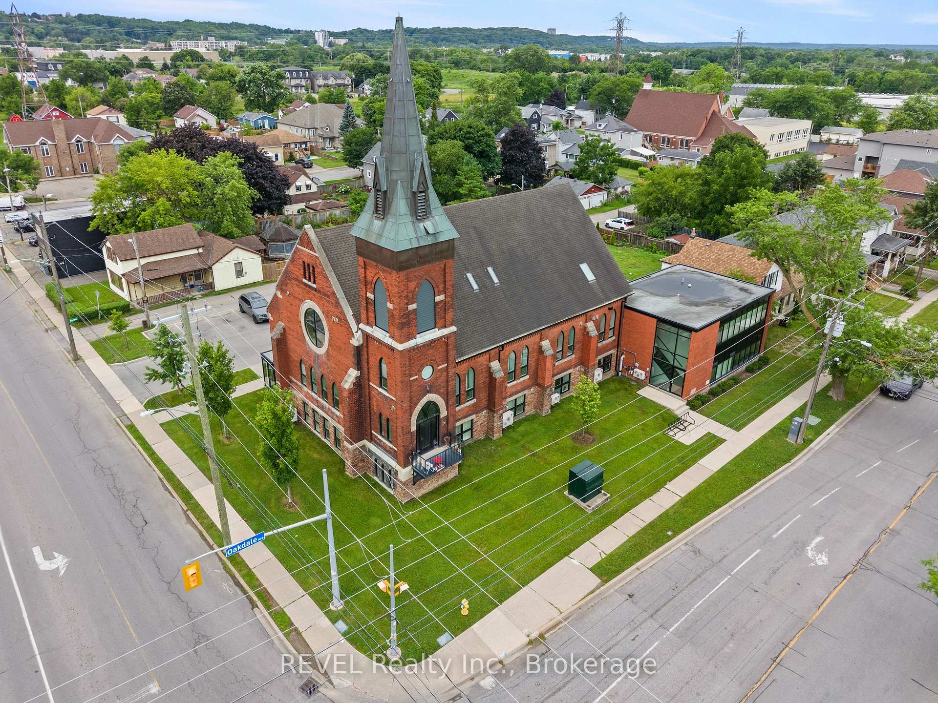 Photo 40 of Unit 3, 405 Merritt Street, St. Catharines, Oakdale — HOMEH