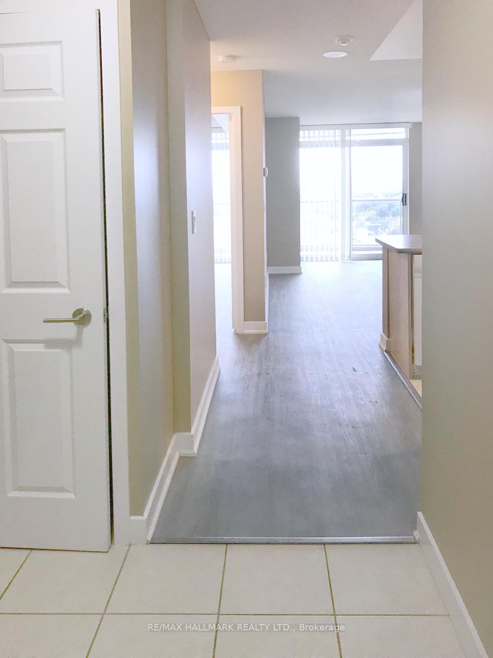Photo 5 of Unit 207, 5191 Dundas Street W, Etobicoke, Islington-City Centre West — HOMEH
