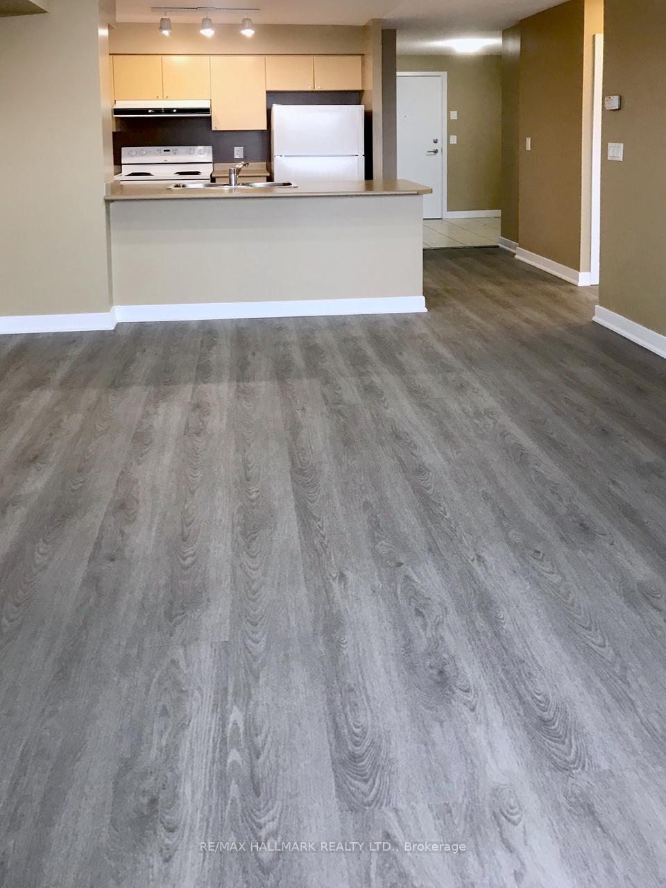Photo 9 of Unit 207, 5191 Dundas Street W, Etobicoke, Islington-City Centre West — HOMEH