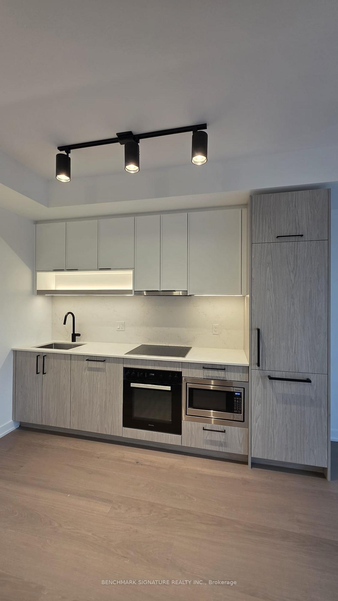 Photo 8 of Unit 1517, 89 Montclair Avenue, Toronto, Forest Hill South — HOMEH