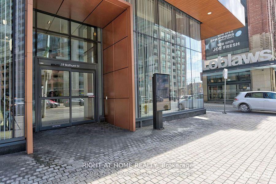Photo 2 of Unit 3309, 19 Bathurst Street, Toronto, Waterfront Communities — HOMEH