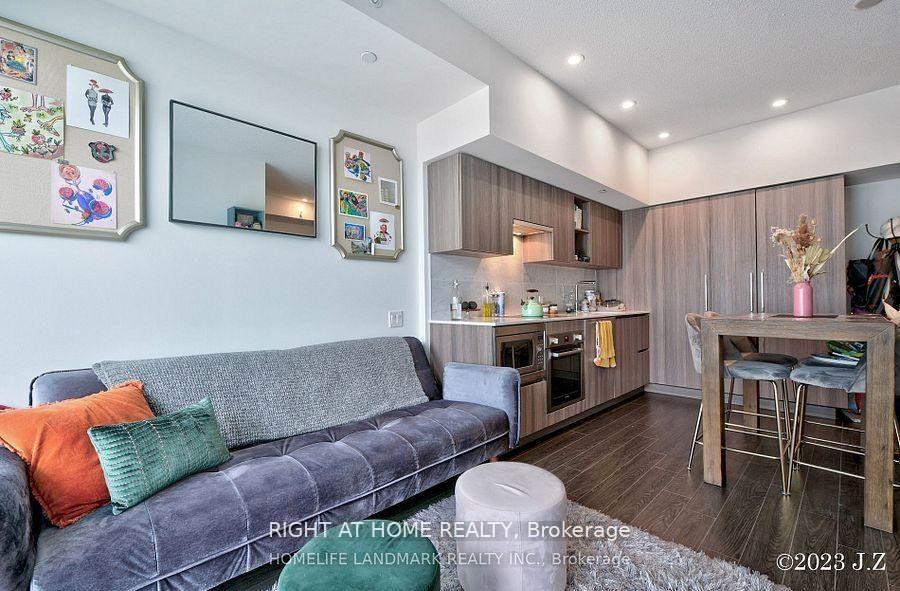 Photo 8 of Unit 3309, 19 Bathurst Street, Toronto, Waterfront Communities — HOMEH