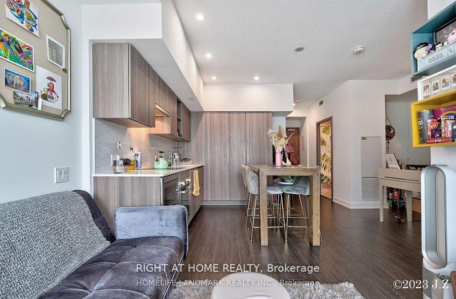 Photo 9 of Unit 3309, 19 Bathurst Street, Toronto, Waterfront Communities — HOMEH