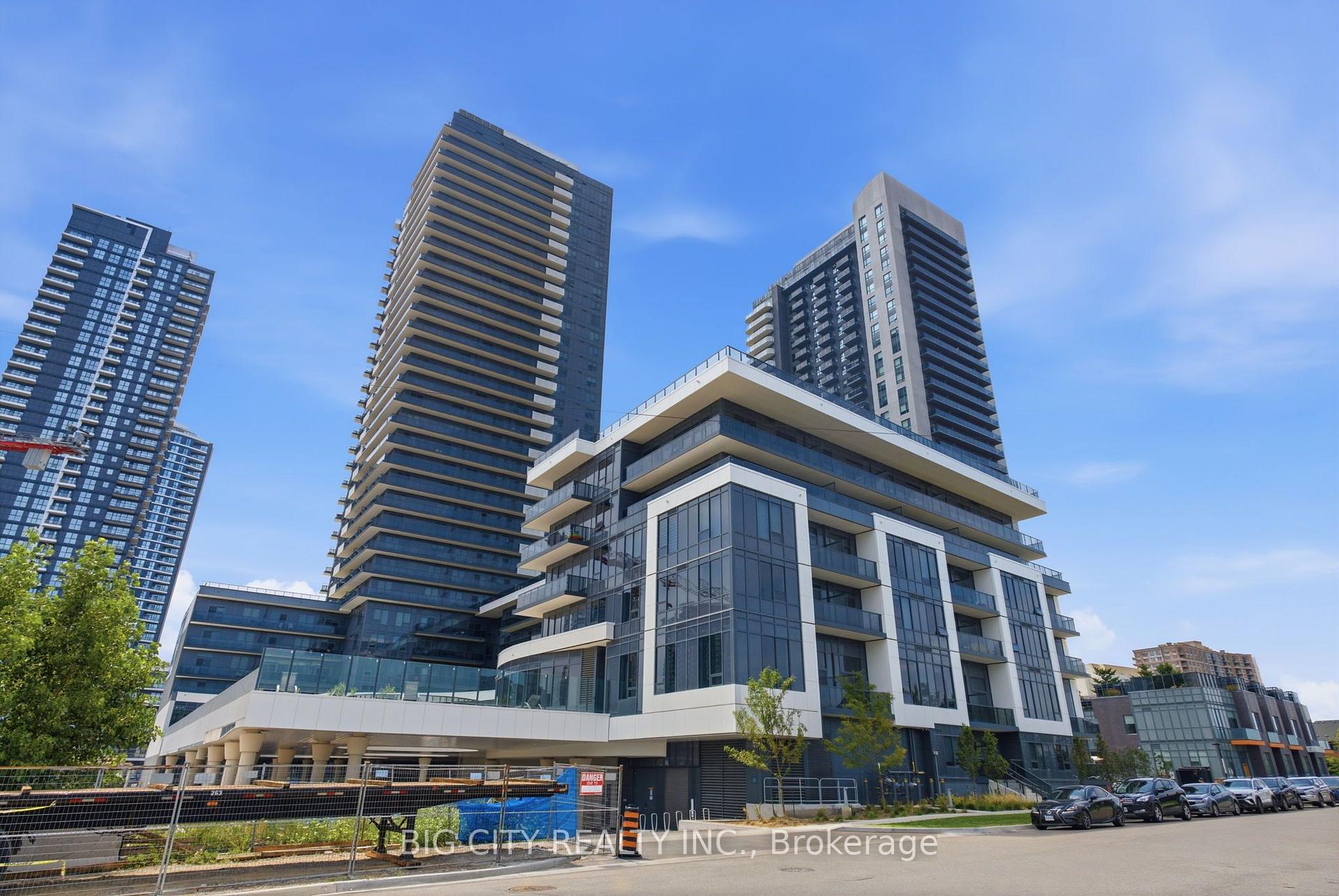 Front of Unit 1401, 5105 Hurontario Street