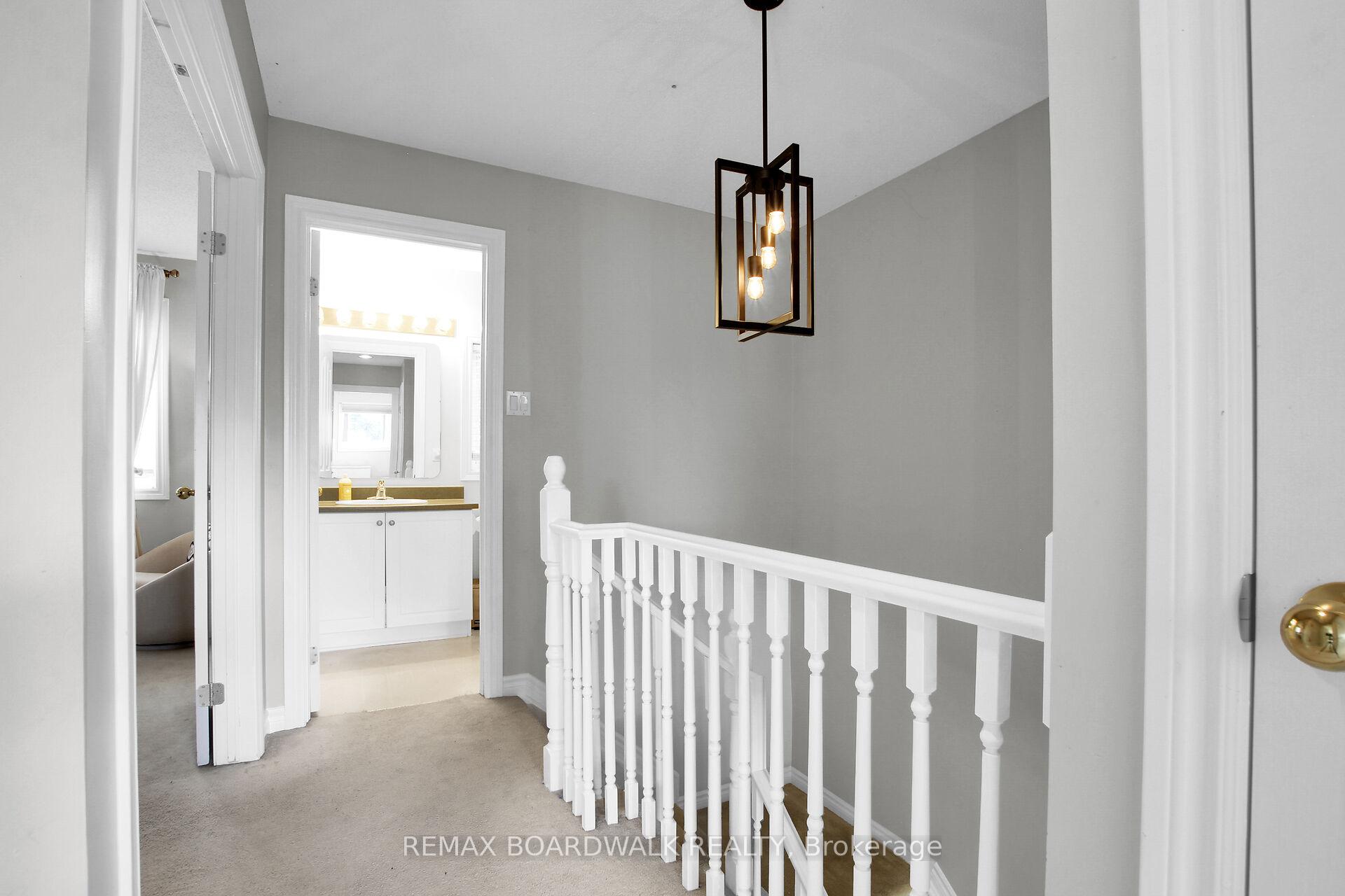 Photo 13 of 86 Saddlesmith Circle, Ottawa, Kanata - Emerald Meadows/Trailwest — HOMEH