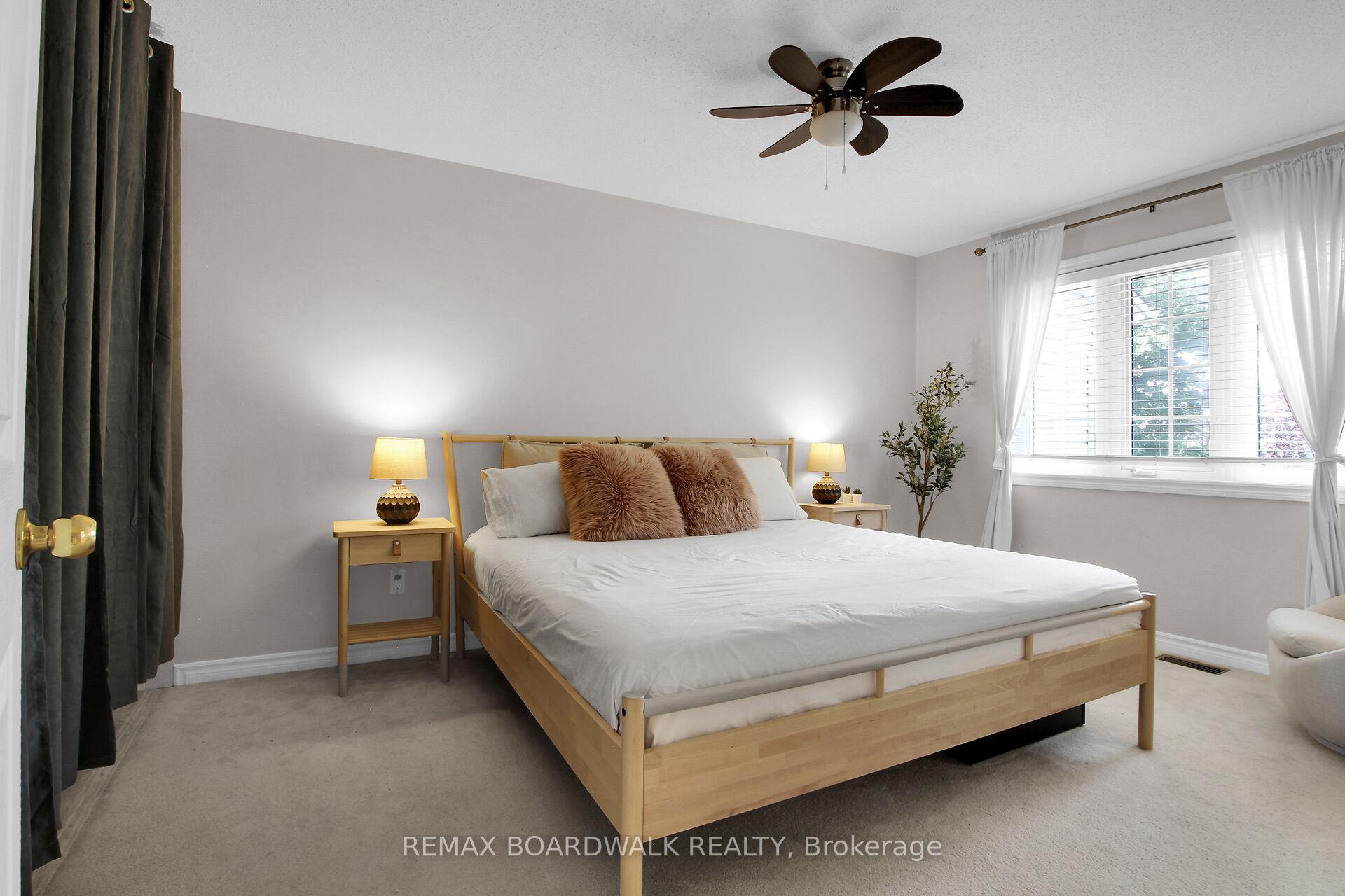 Photo 15 of 86 Saddlesmith Circle, Ottawa, Kanata - Emerald Meadows/Trailwest — HOMEH