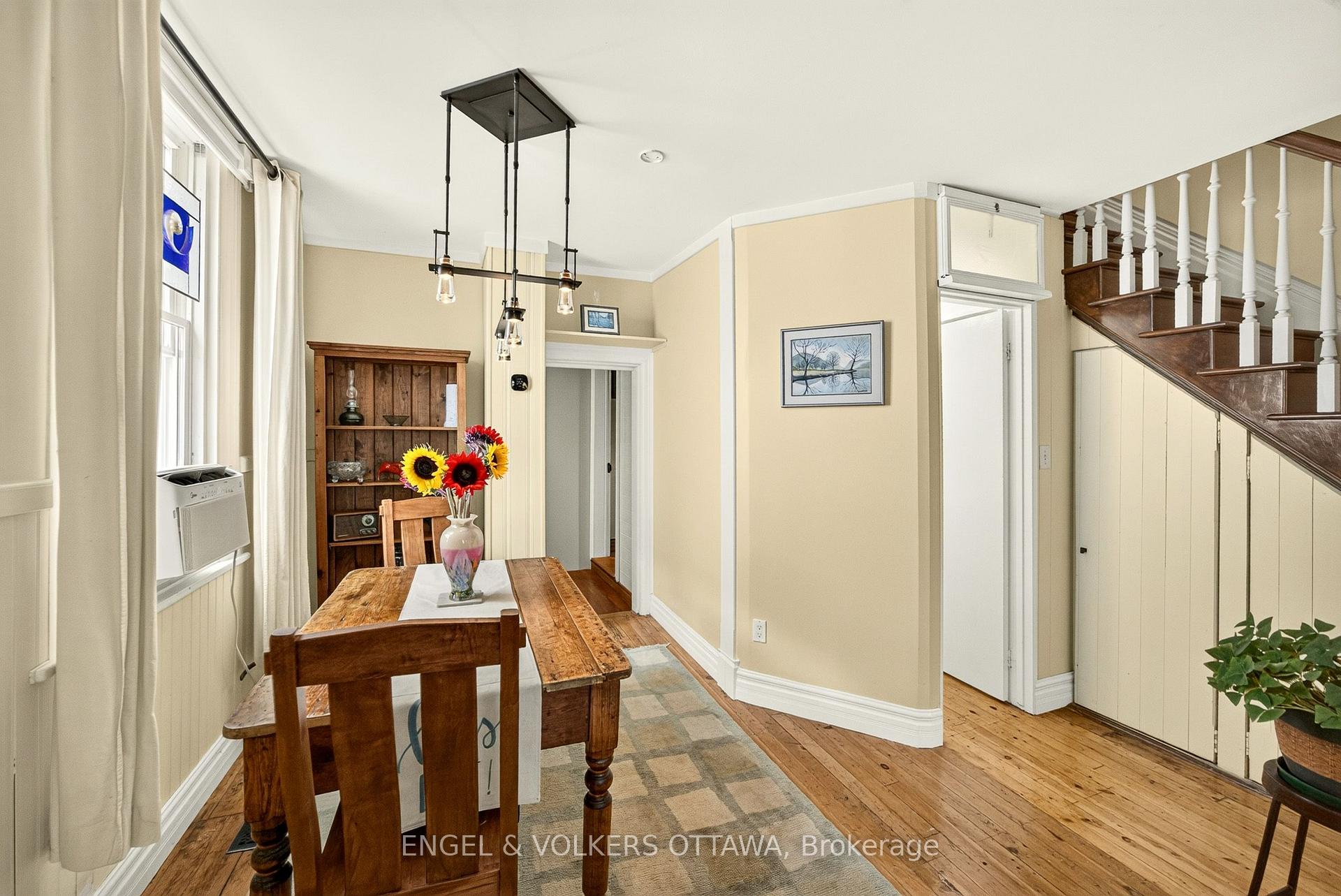 Photo 19 of 15 Lowrey Street, Ottawa, Hintonburg — HOMEH