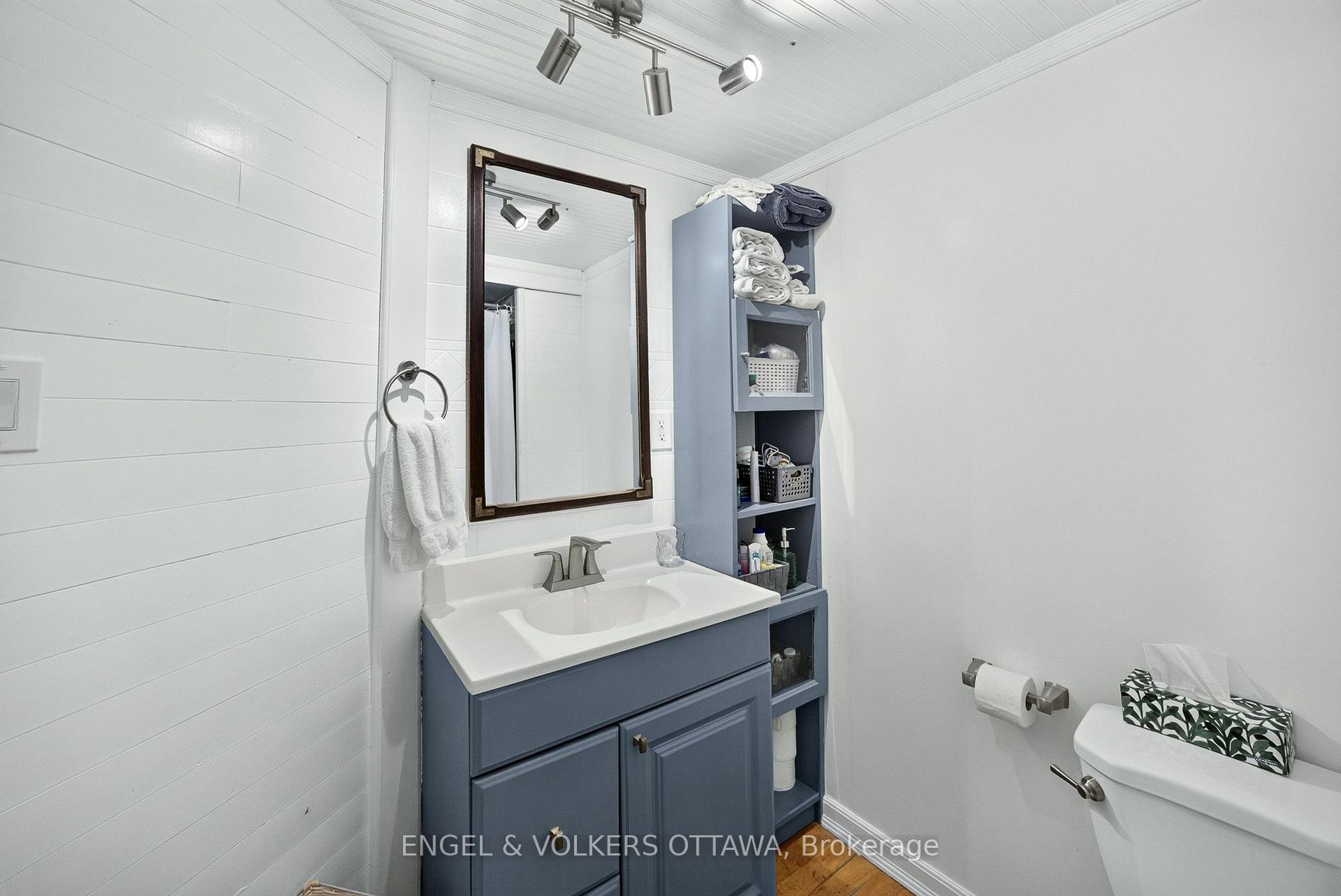 Photo 31 of 15 Lowrey Street, Ottawa, Hintonburg — HOMEH