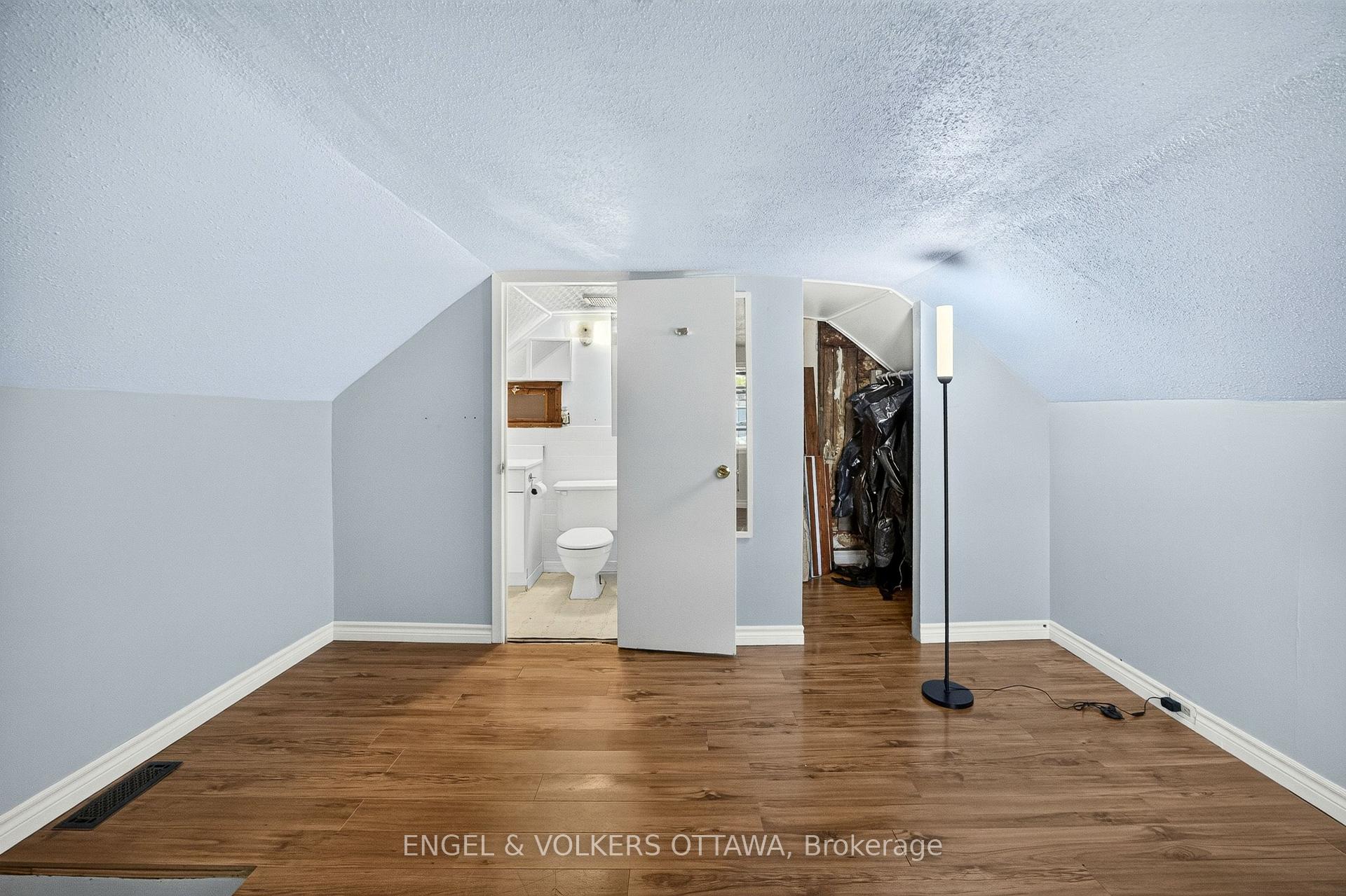 Photo 47 of 15 Lowrey Street, Ottawa, Hintonburg — HOMEH