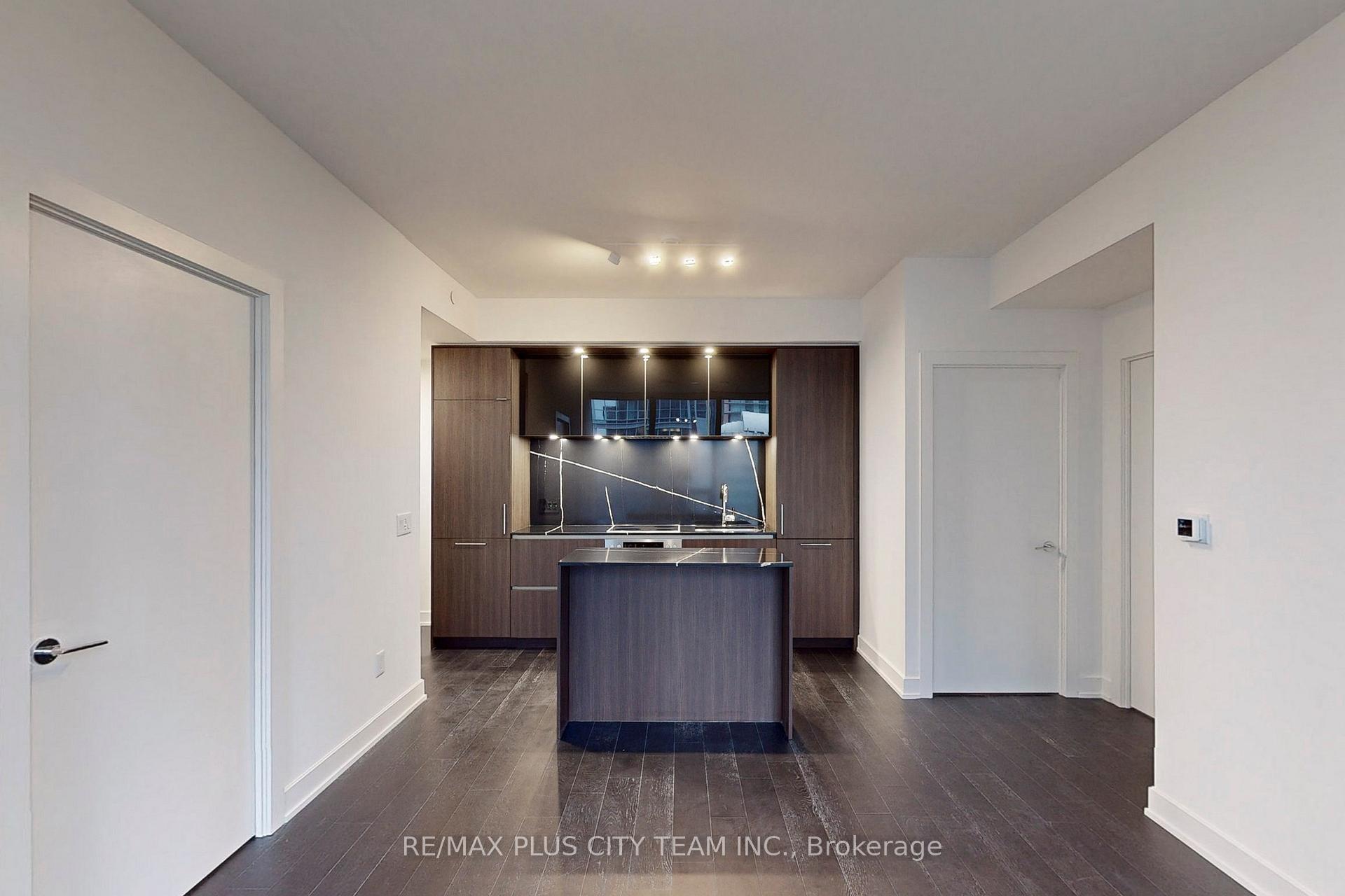 Photo 8 of Unit 1613, 35 Mercer Street, Toronto, Waterfront Communities — HOMEH