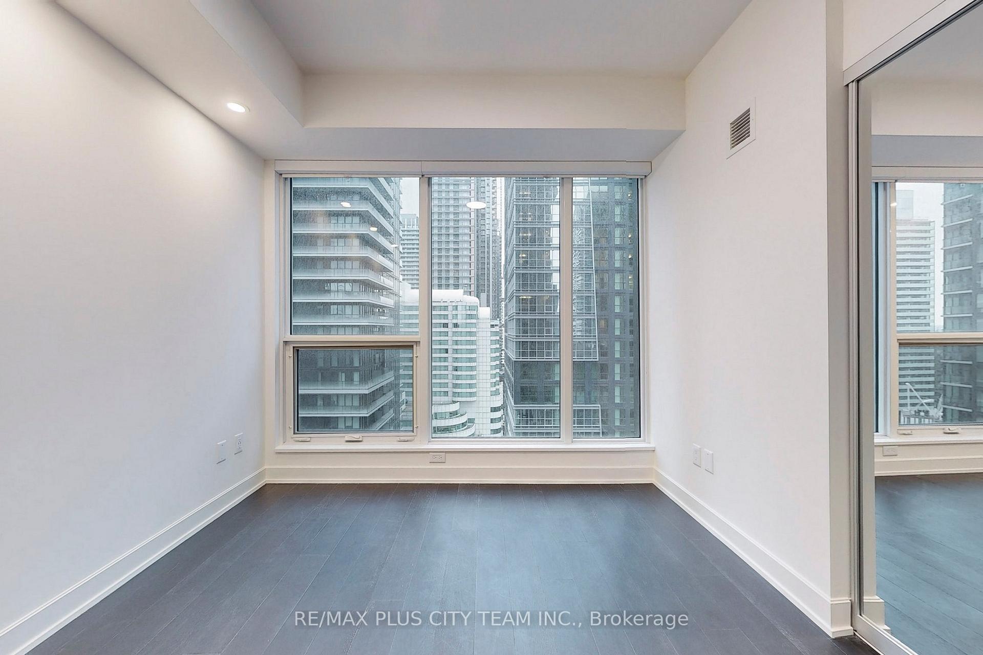Photo 24 of Unit 1613, 35 Mercer Street, Toronto, Waterfront Communities — HOMEH
