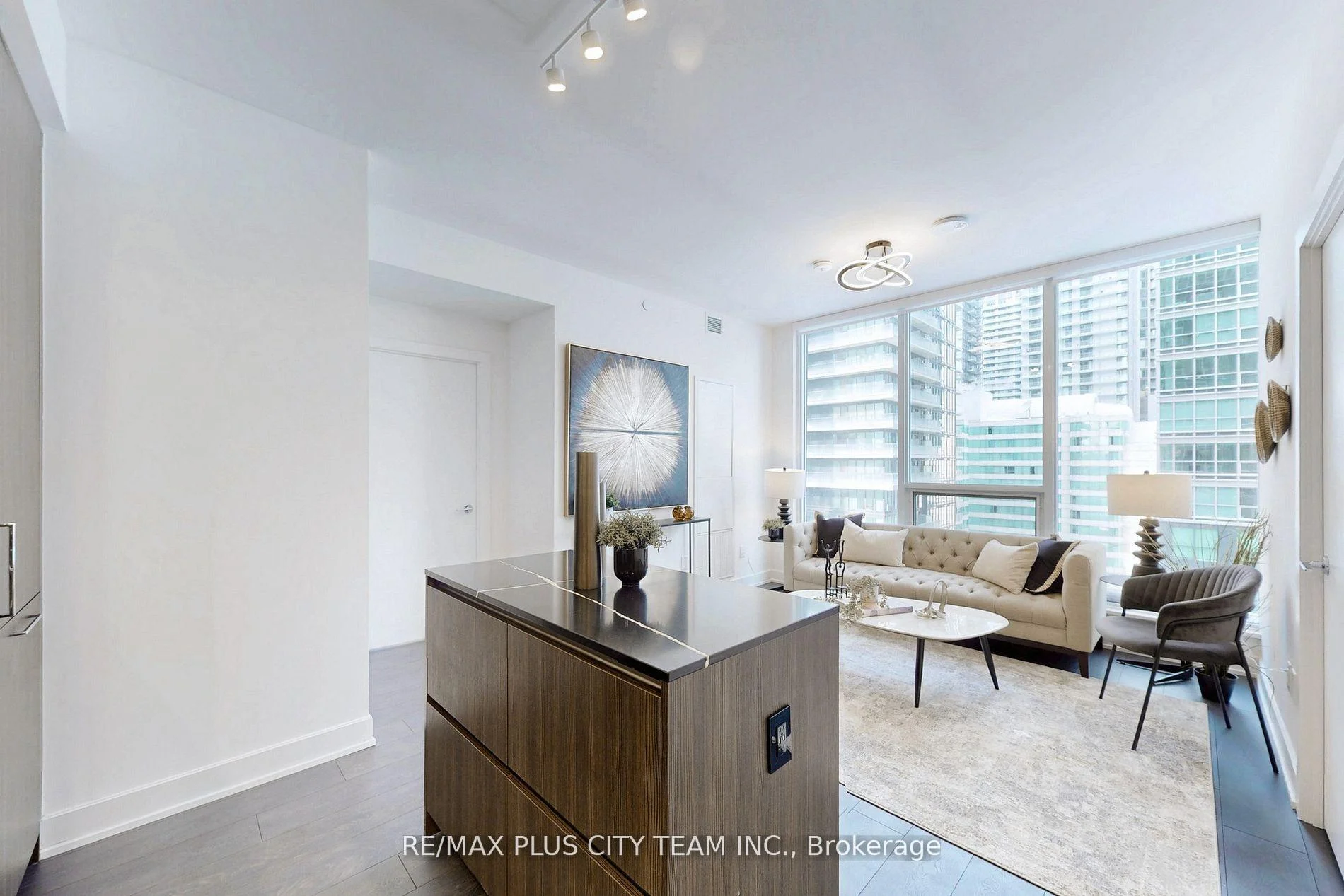 Photo 15 of Unit 1613, 35 Mercer Street, Toronto, Waterfront Communities — HOMEH