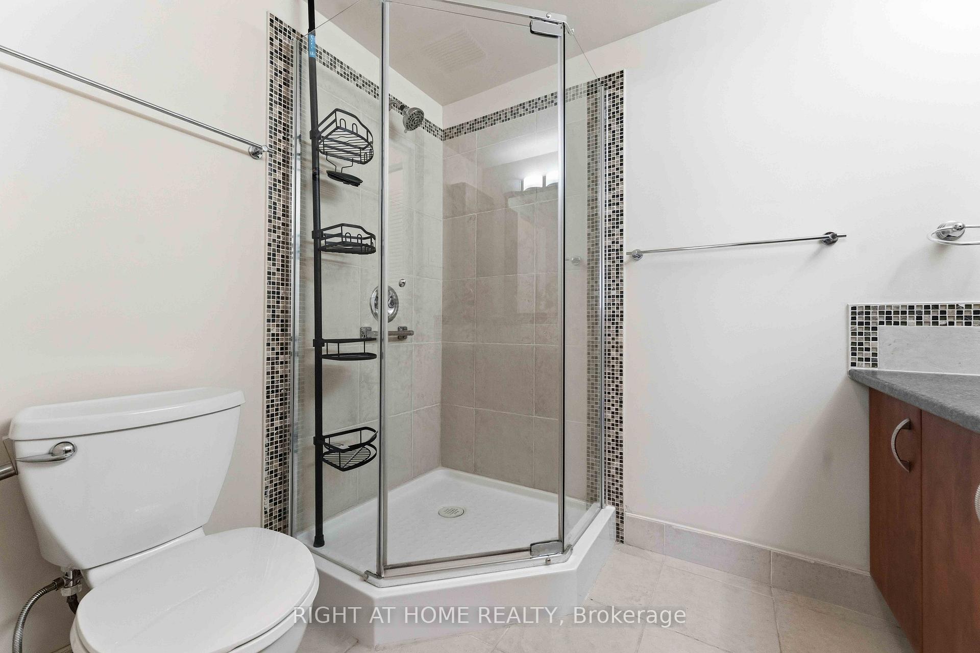 Photo 35 of Unit 911, 2759 Carousel Crescent, Ottawa, Emerald Woods/Sawmill Creek — HOMEH