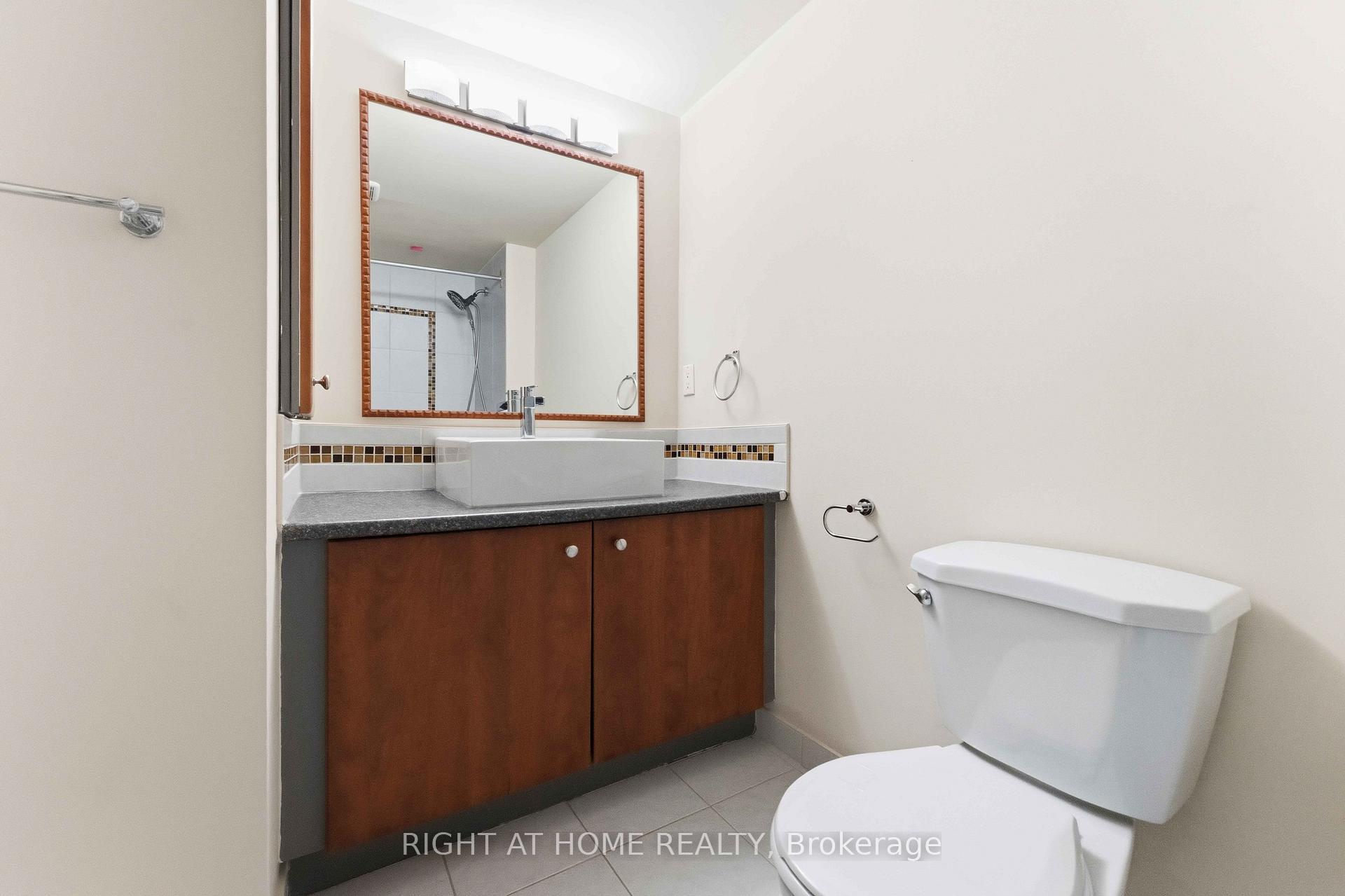 Photo 42 of Unit 911, 2759 Carousel Crescent, Ottawa, Emerald Woods/Sawmill Creek — HOMEH