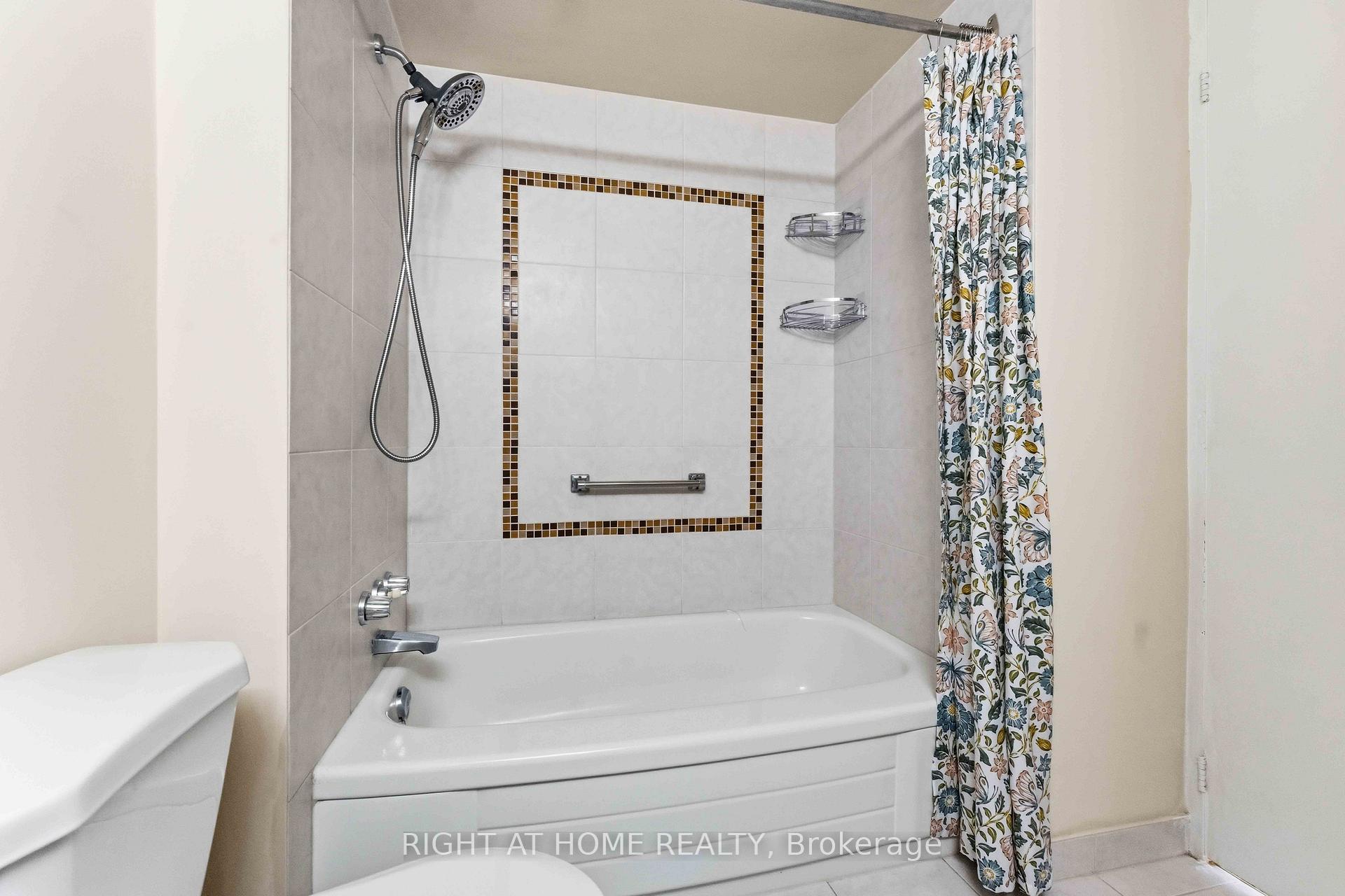 Photo 43 of Unit 911, 2759 Carousel Crescent, Ottawa, Emerald Woods/Sawmill Creek — HOMEH