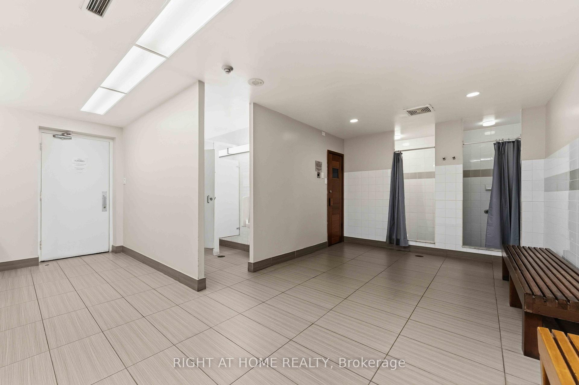 Photo 44 of Unit 911, 2759 Carousel Crescent, Ottawa, Emerald Woods/Sawmill Creek — HOMEH