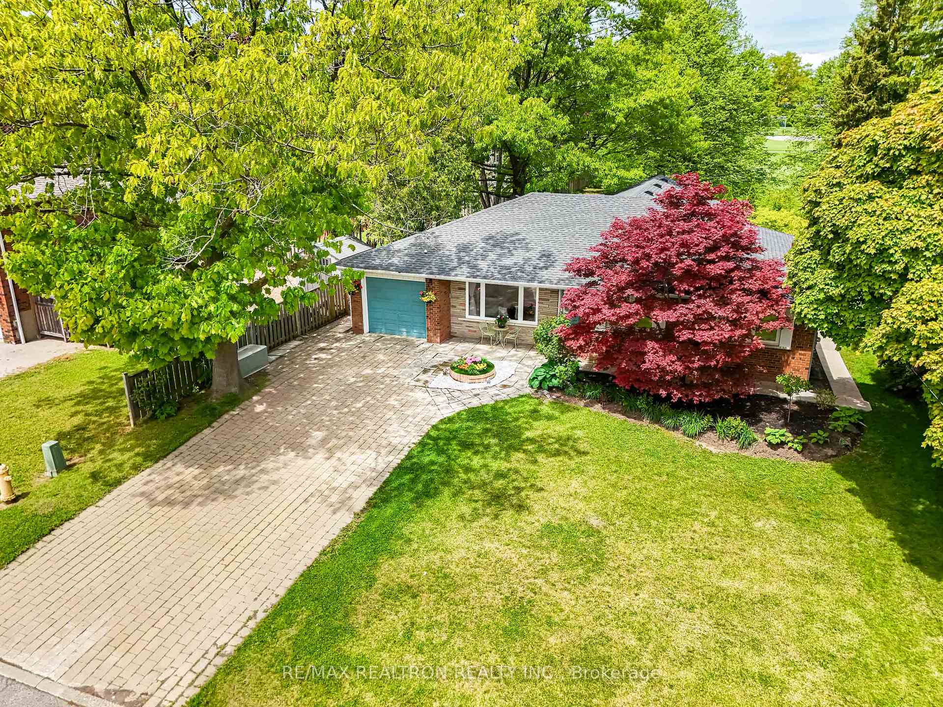 Photo 1 of 15 Lincoln Green Drive, Markham, Bullock — HOMEH