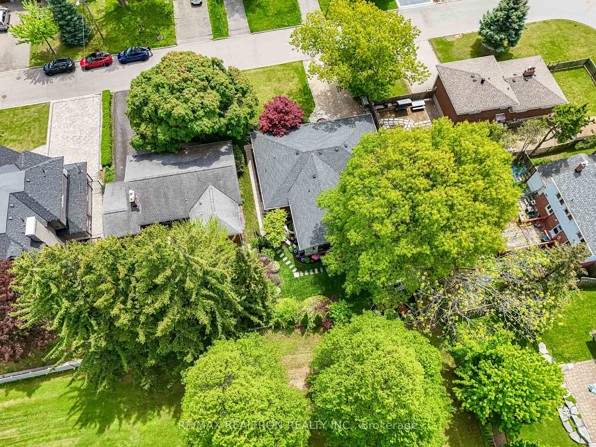Photo 19 of 15 Lincoln Green Drive, Markham, Bullock — HOMEH