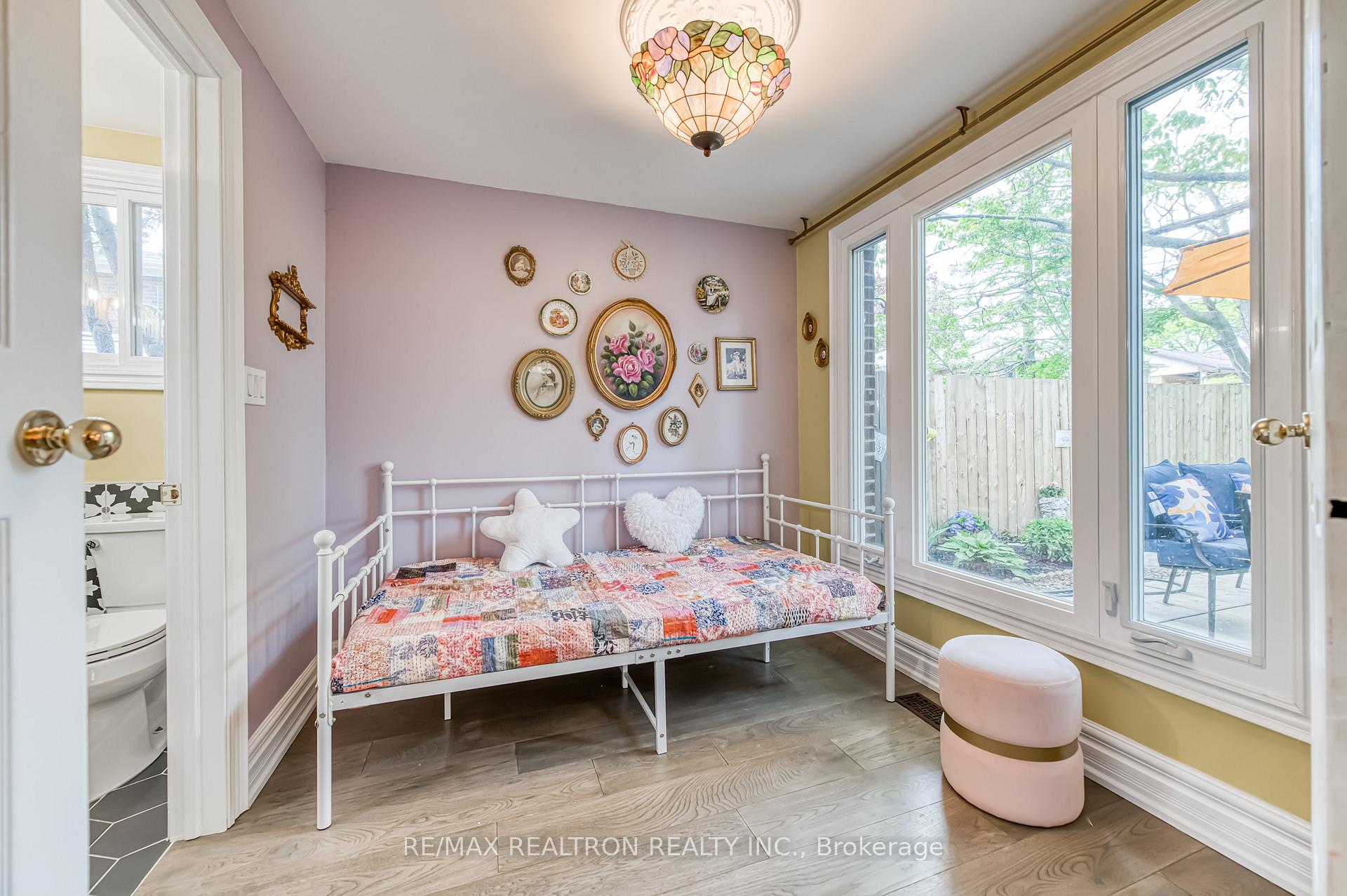 Photo 32 of 15 Lincoln Green Drive, Markham, Bullock — HOMEH