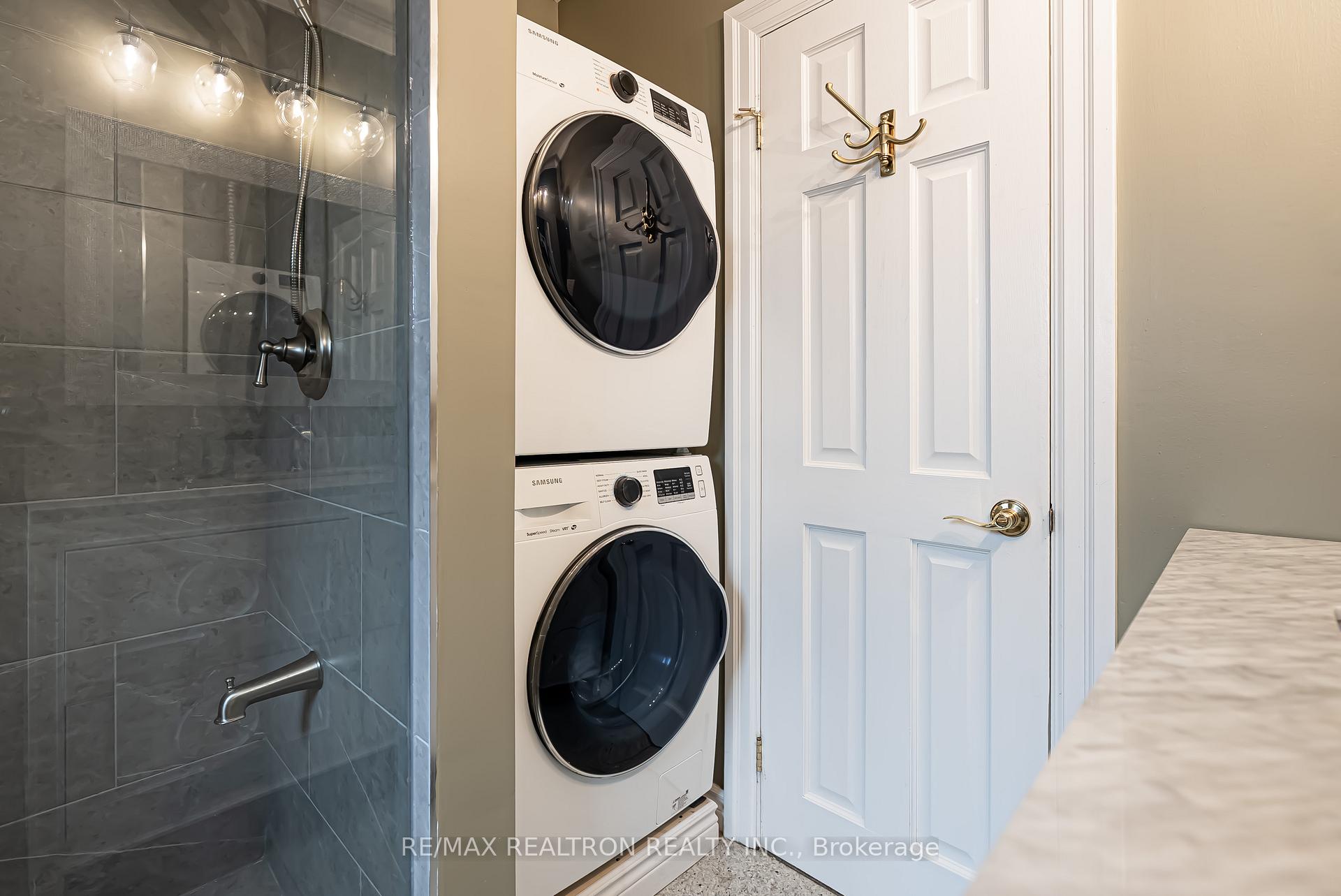 Photo 41 of 15 Lincoln Green Drive, Markham, Bullock — HOMEH